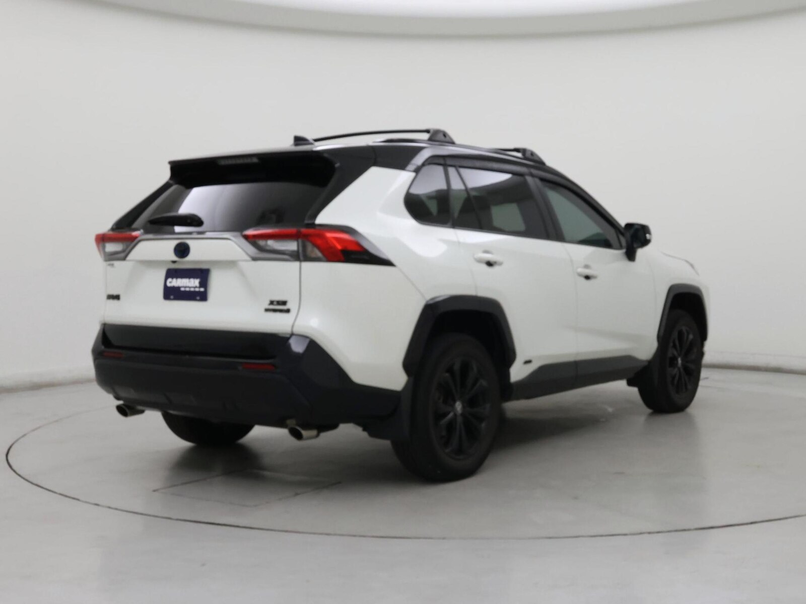 2022 Toyota RAV4 XSE - Photo 9