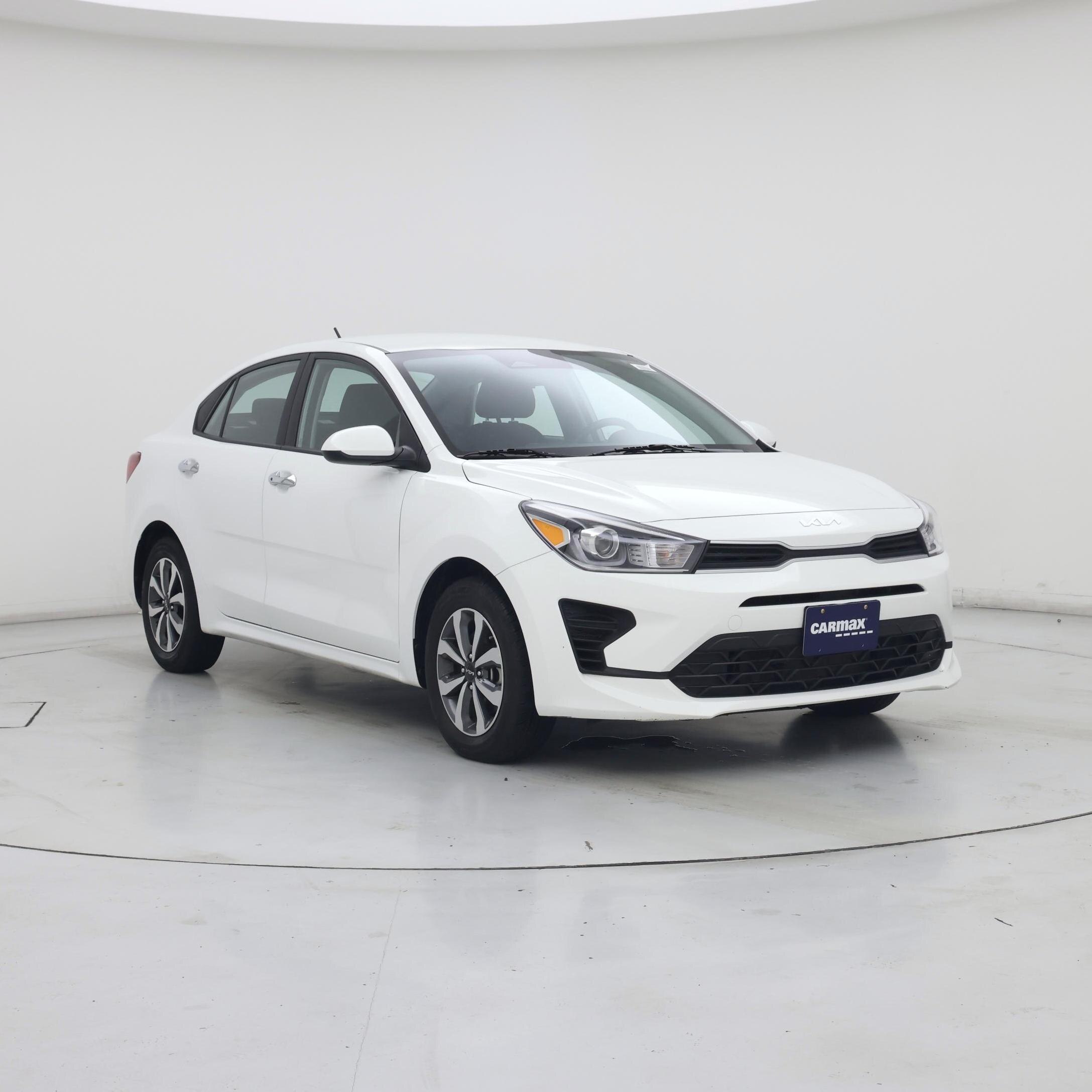 White 2023 Kia Rio Sedan Front-Wheel Drive Automatic