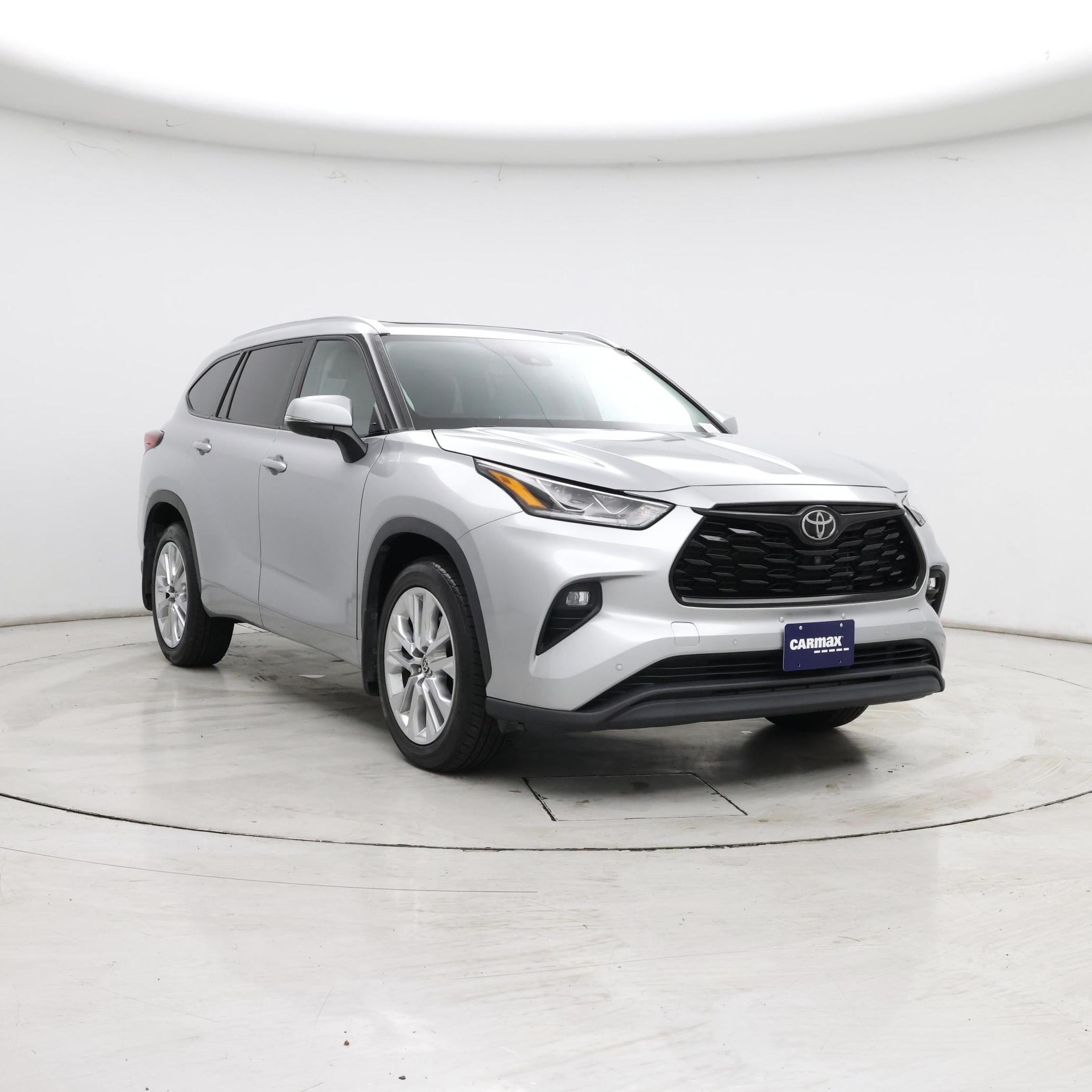 Silver 2022 Toyota Highlander SUV / Crossover All-Wheel Drive Automatic