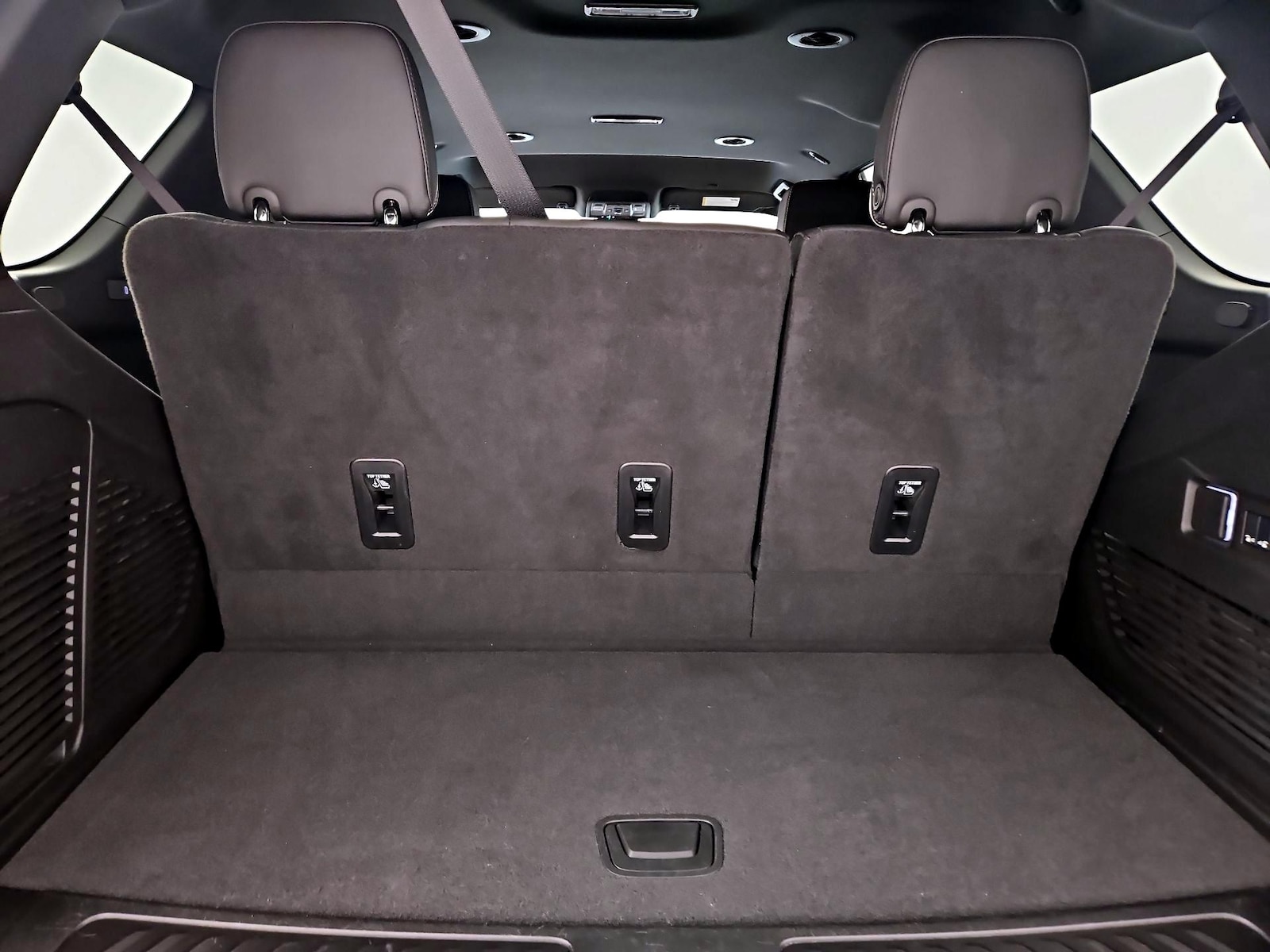 2024 GMC Yukon SLT - Photo 22