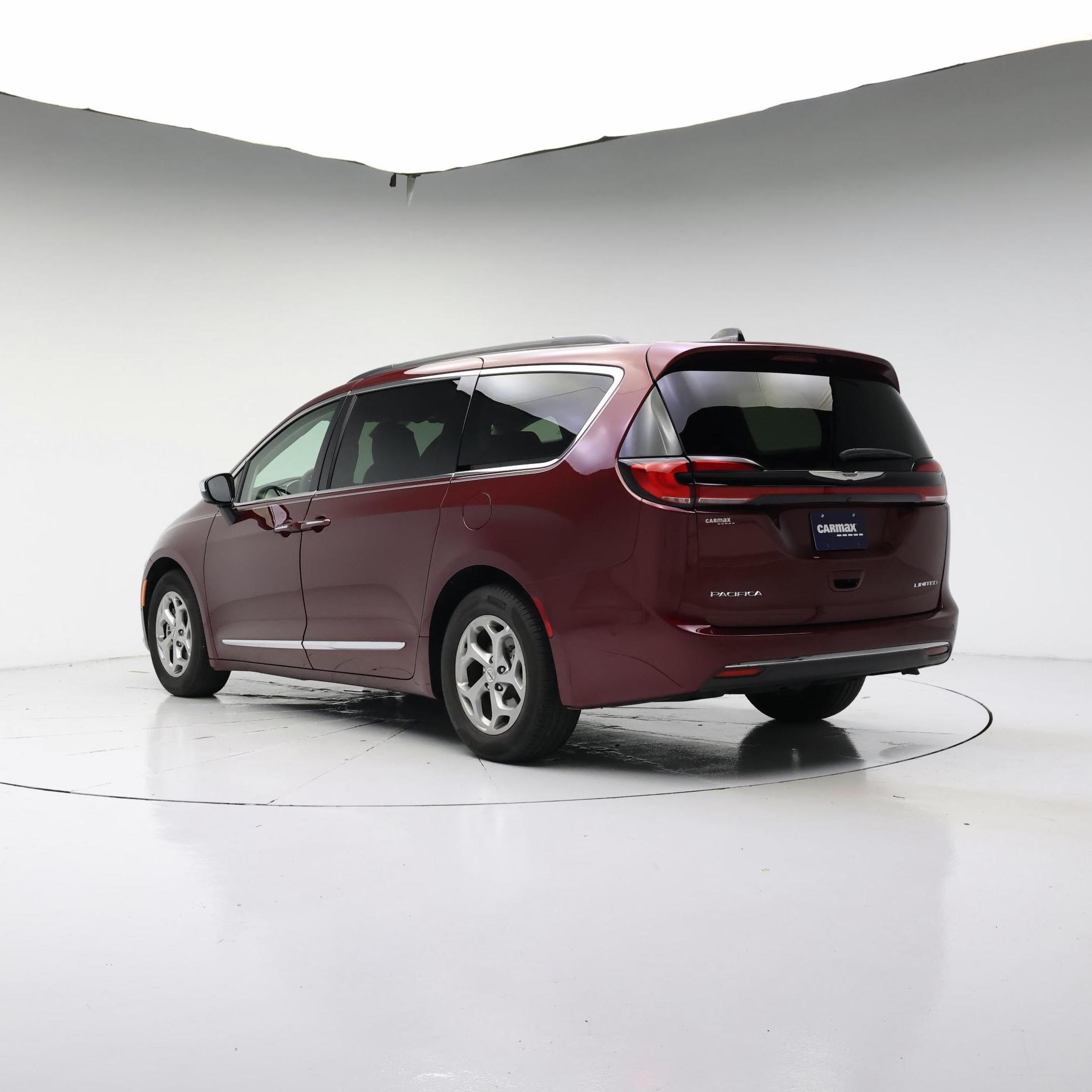 Thumbnail: 2023 Chrysler Pacifica - 2