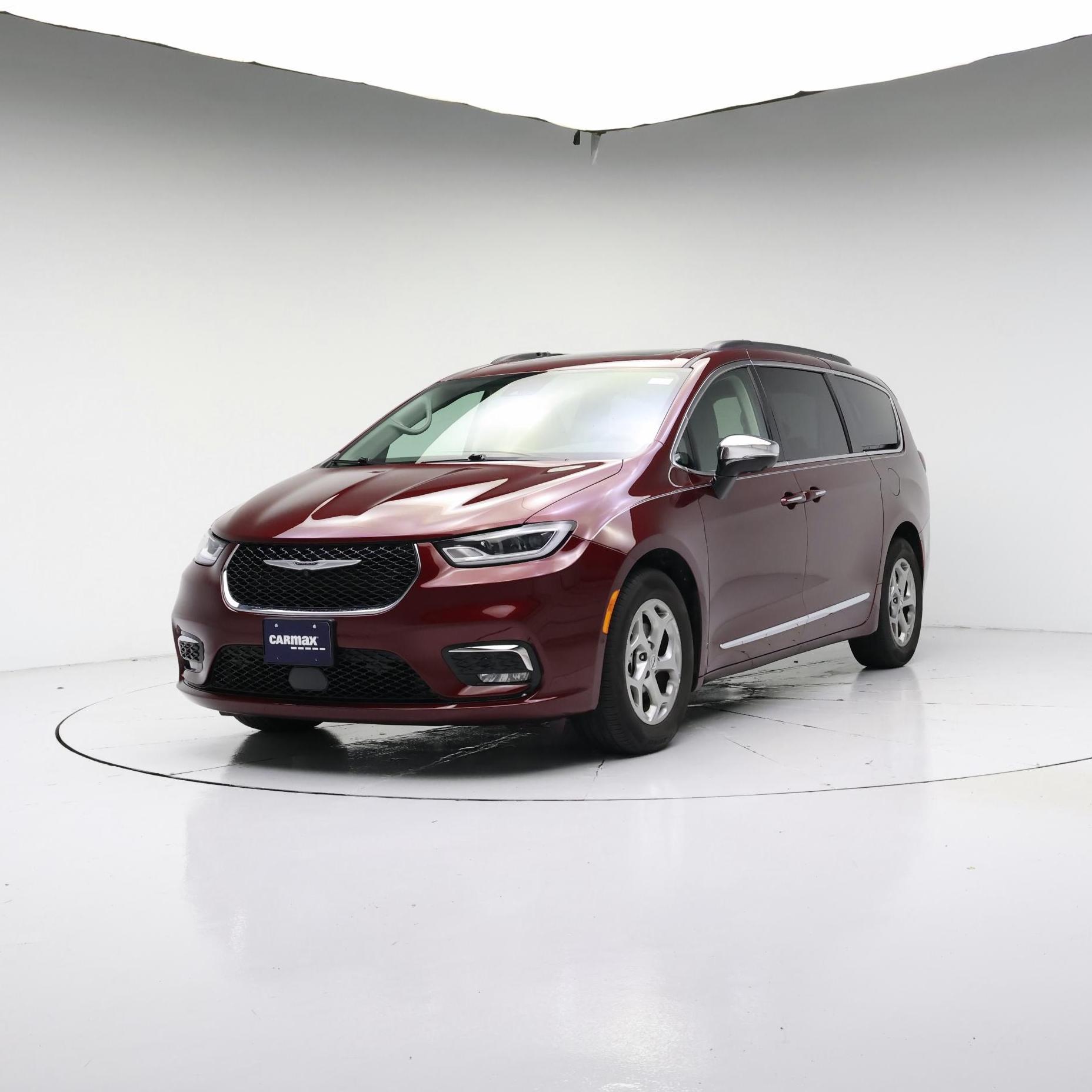 Thumbnail: 2023 Chrysler Pacifica - 4