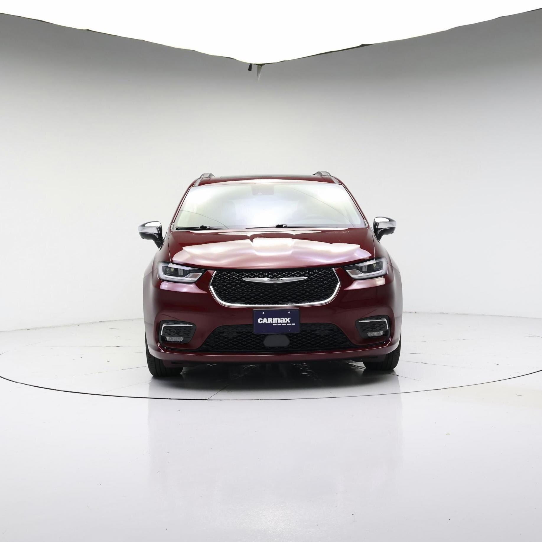 Thumbnail: 2023 Chrysler Pacifica - 5