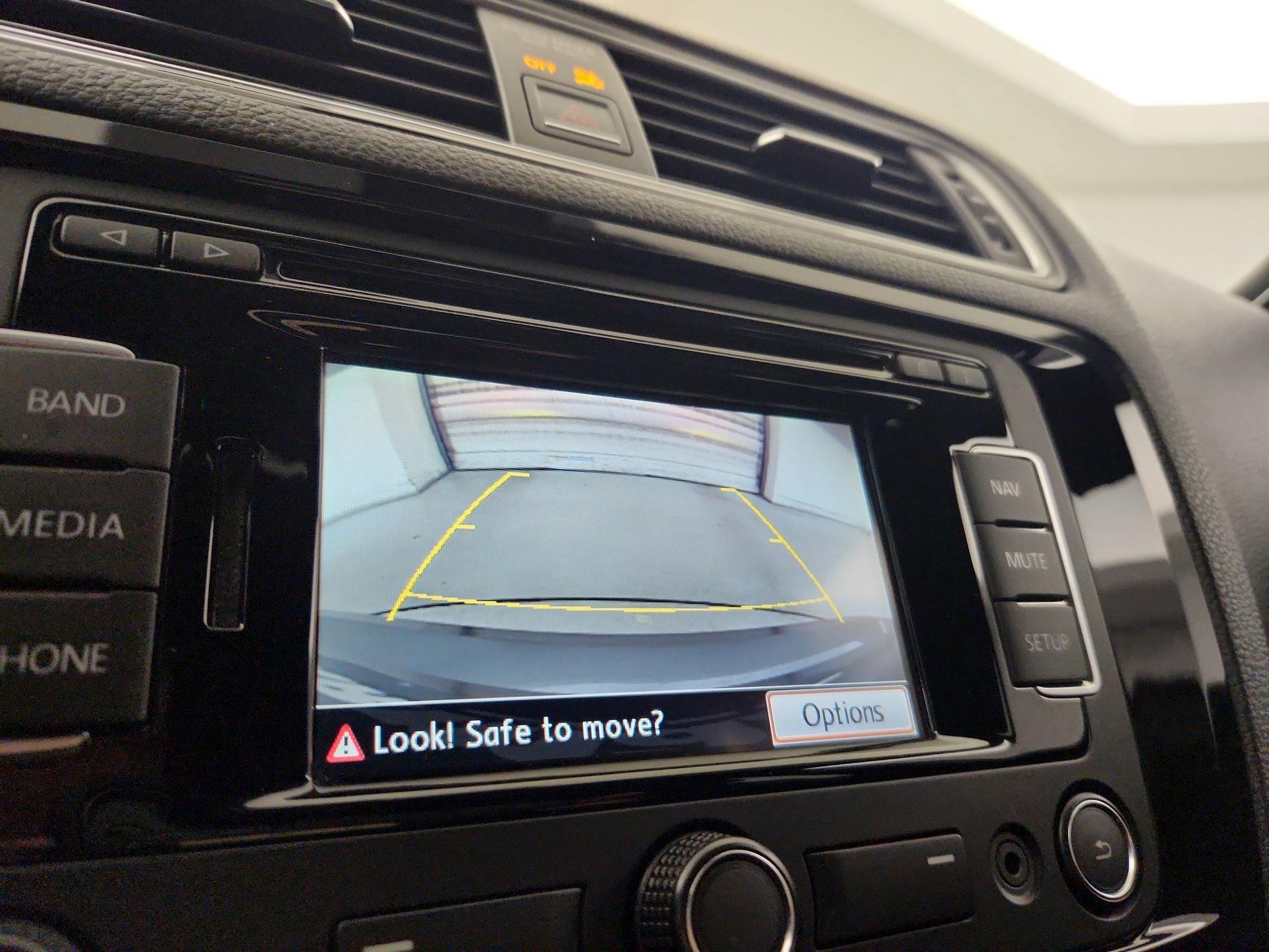 Thumbnail: 2015 Volkswagen Jetta - 14