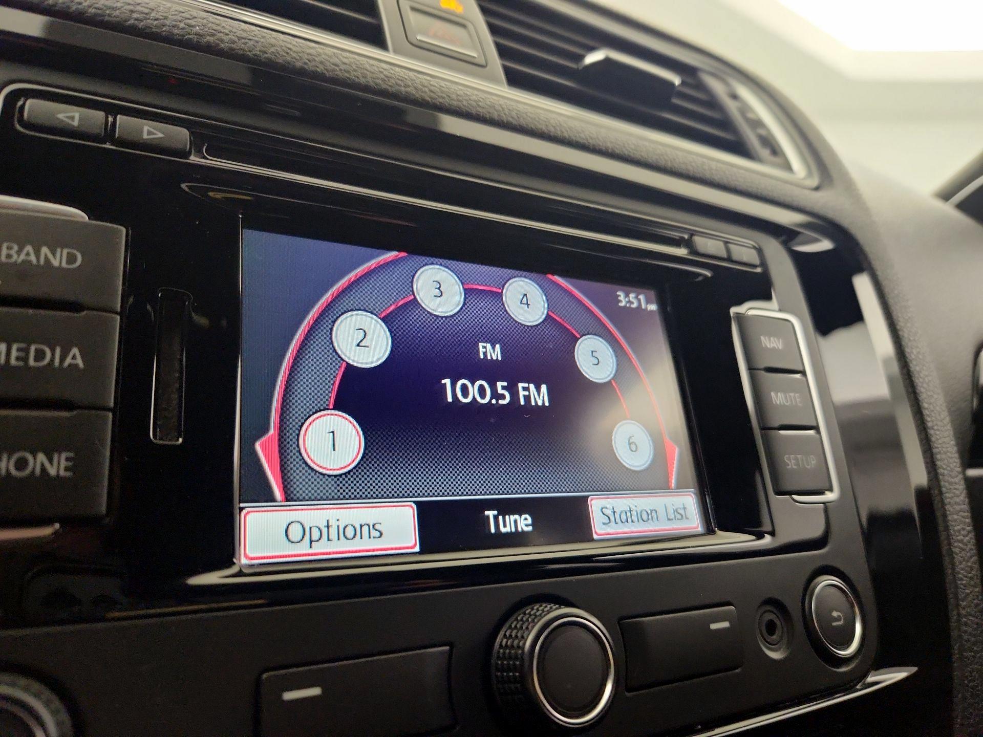 Thumbnail: 2015 Volkswagen Jetta - 15
