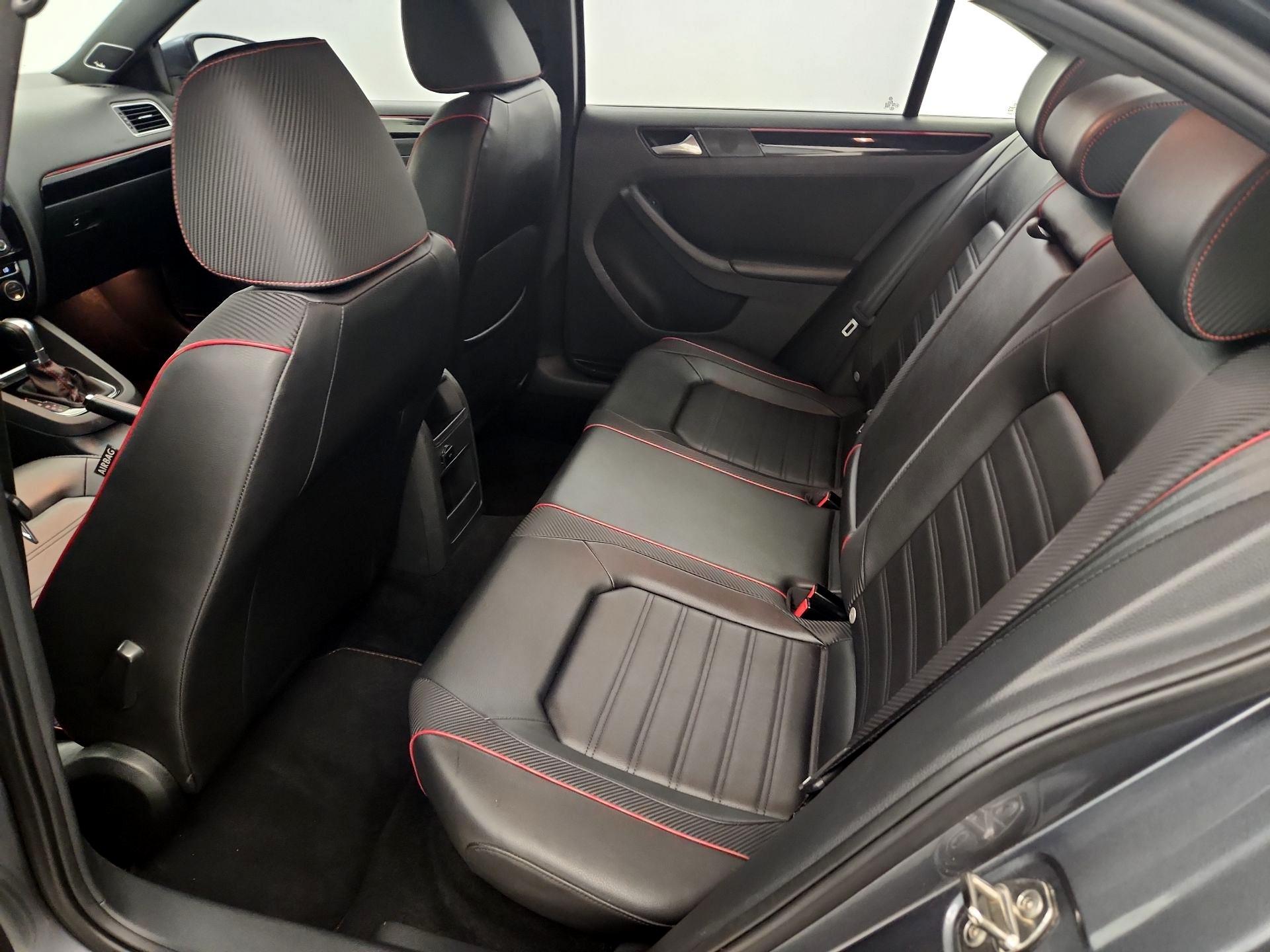 Thumbnail: 2015 Volkswagen Jetta - 19