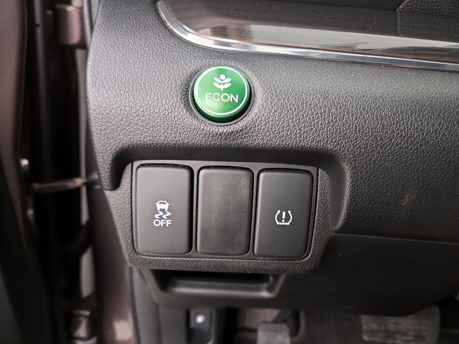 Thumbnail: 2015 Honda CR-V - 13