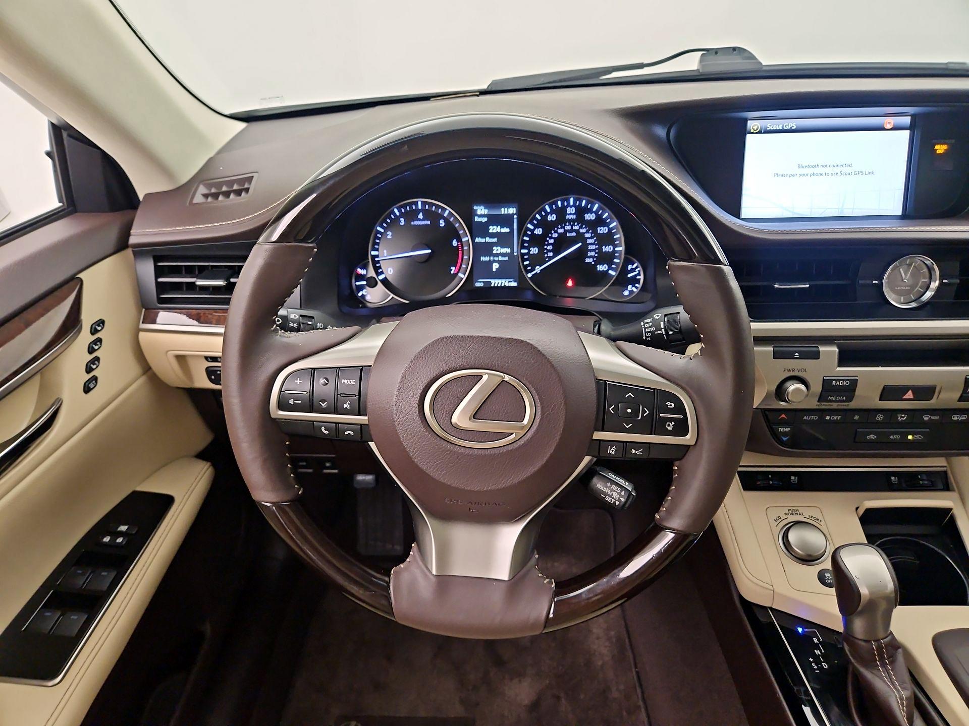 Thumbnail: 2018 Lexus ES - 9