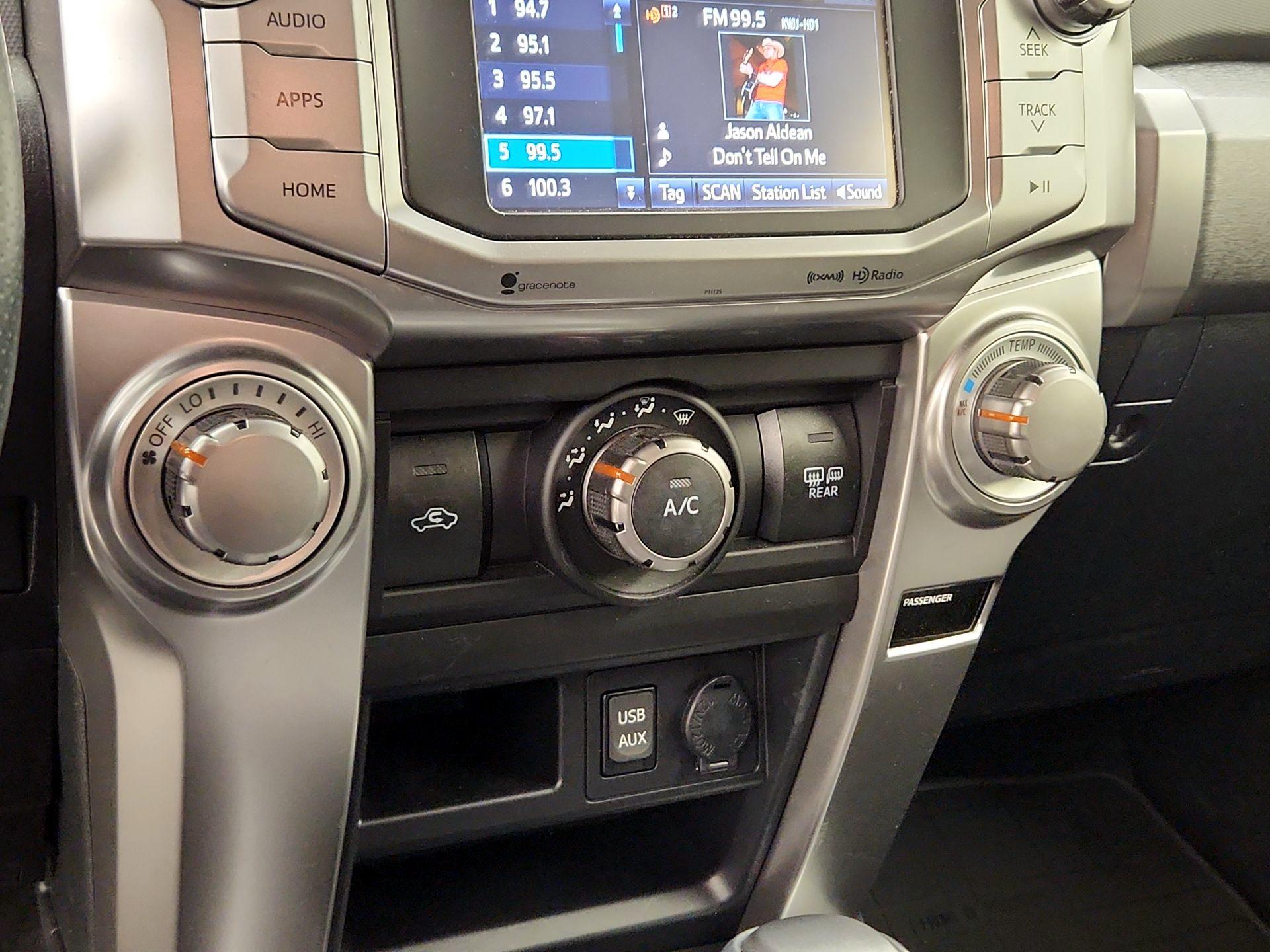 Thumbnail: 2016 Toyota 4Runner - 16