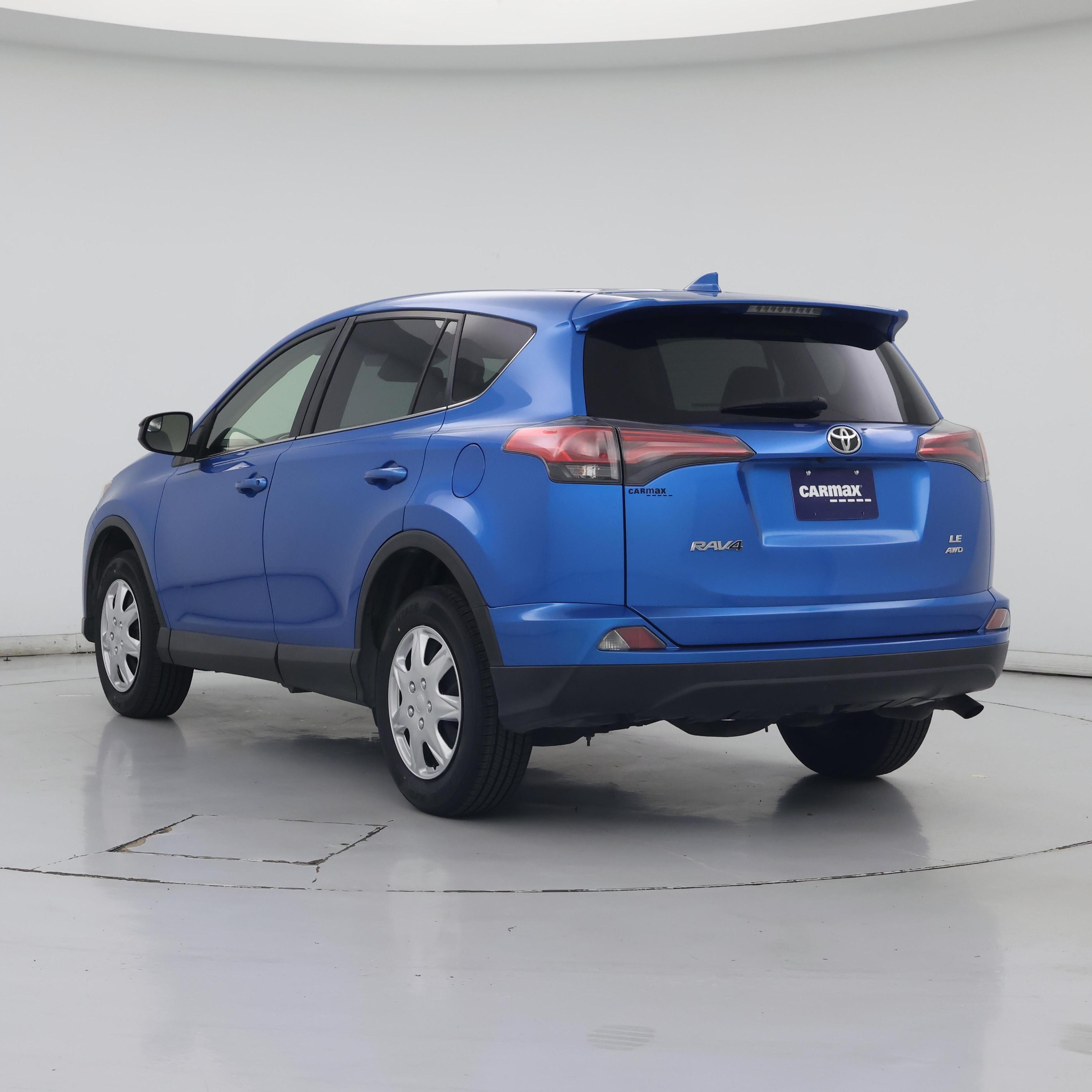 Thumbnail: 2018 Toyota RAV4 - 2