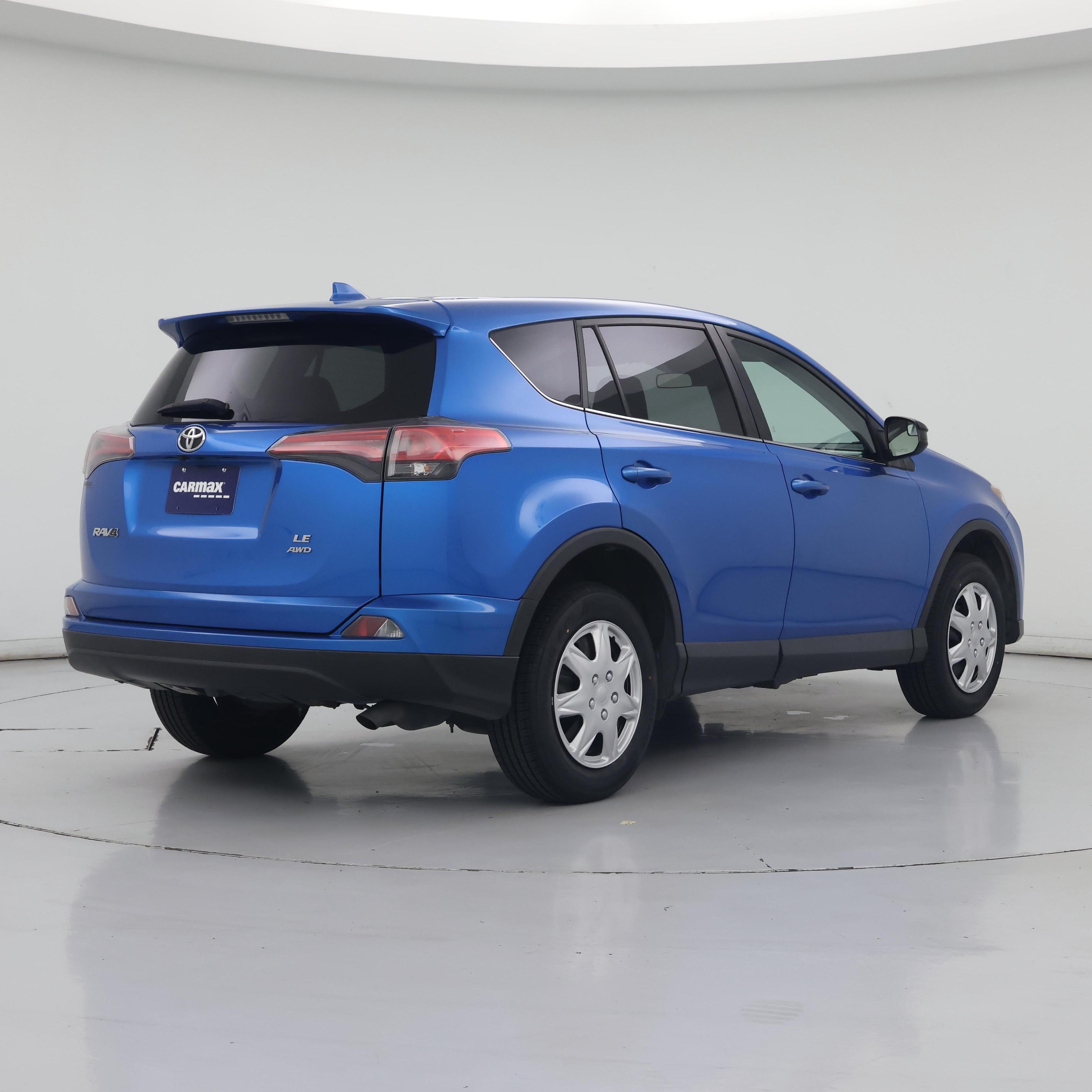 Thumbnail: 2018 Toyota RAV4 - 8