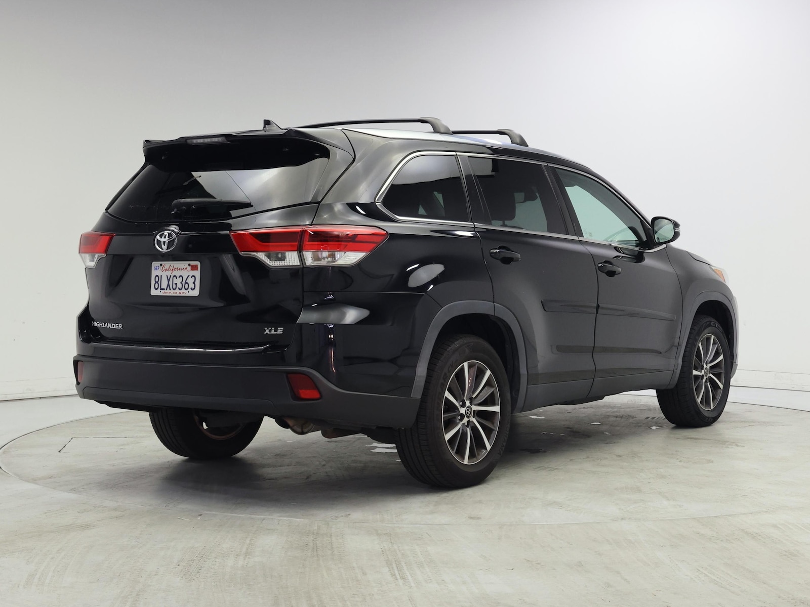 2019 Toyota Highlander XLE - Photo 9