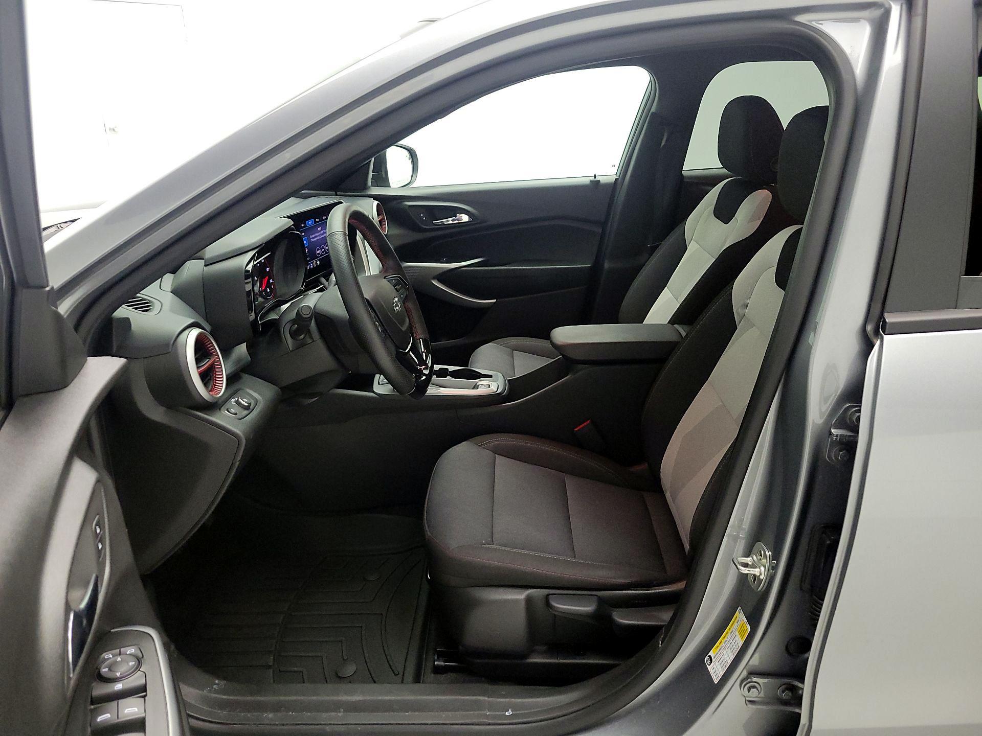 Thumbnail: 2024 Chevrolet Trax - 11