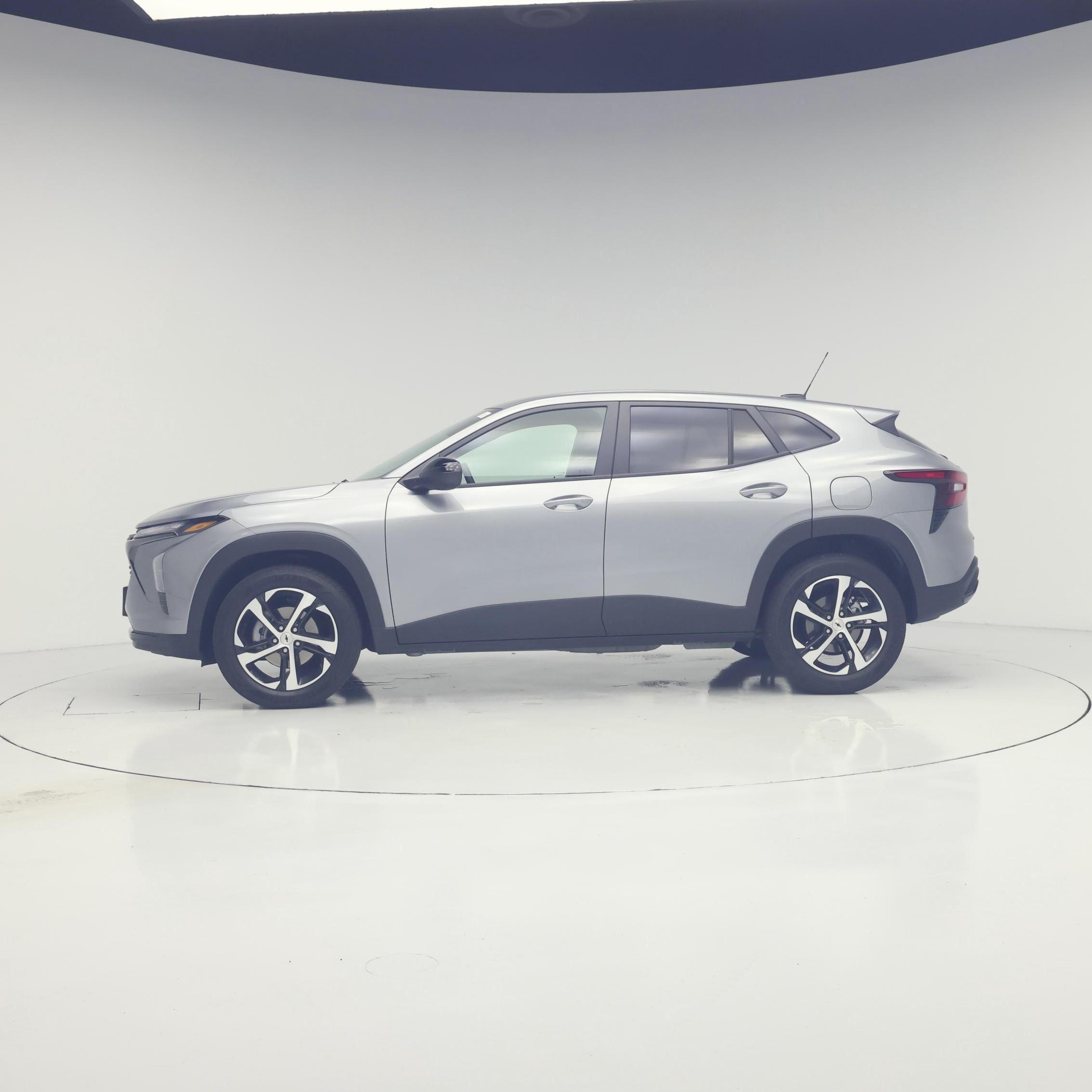 Thumbnail: 2024 Chevrolet Trax - 3