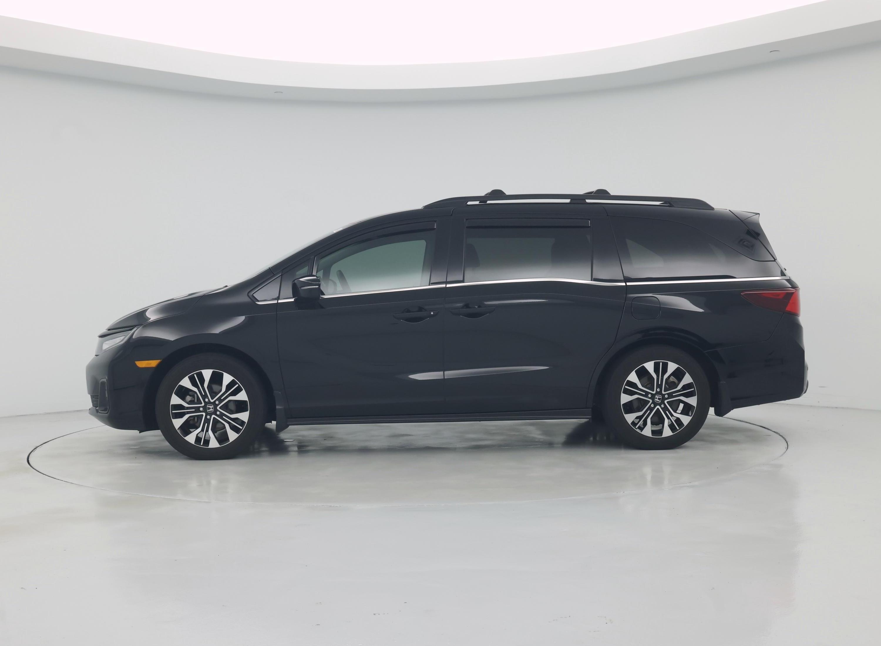 Thumbnail: 2025 Honda Odyssey - 3