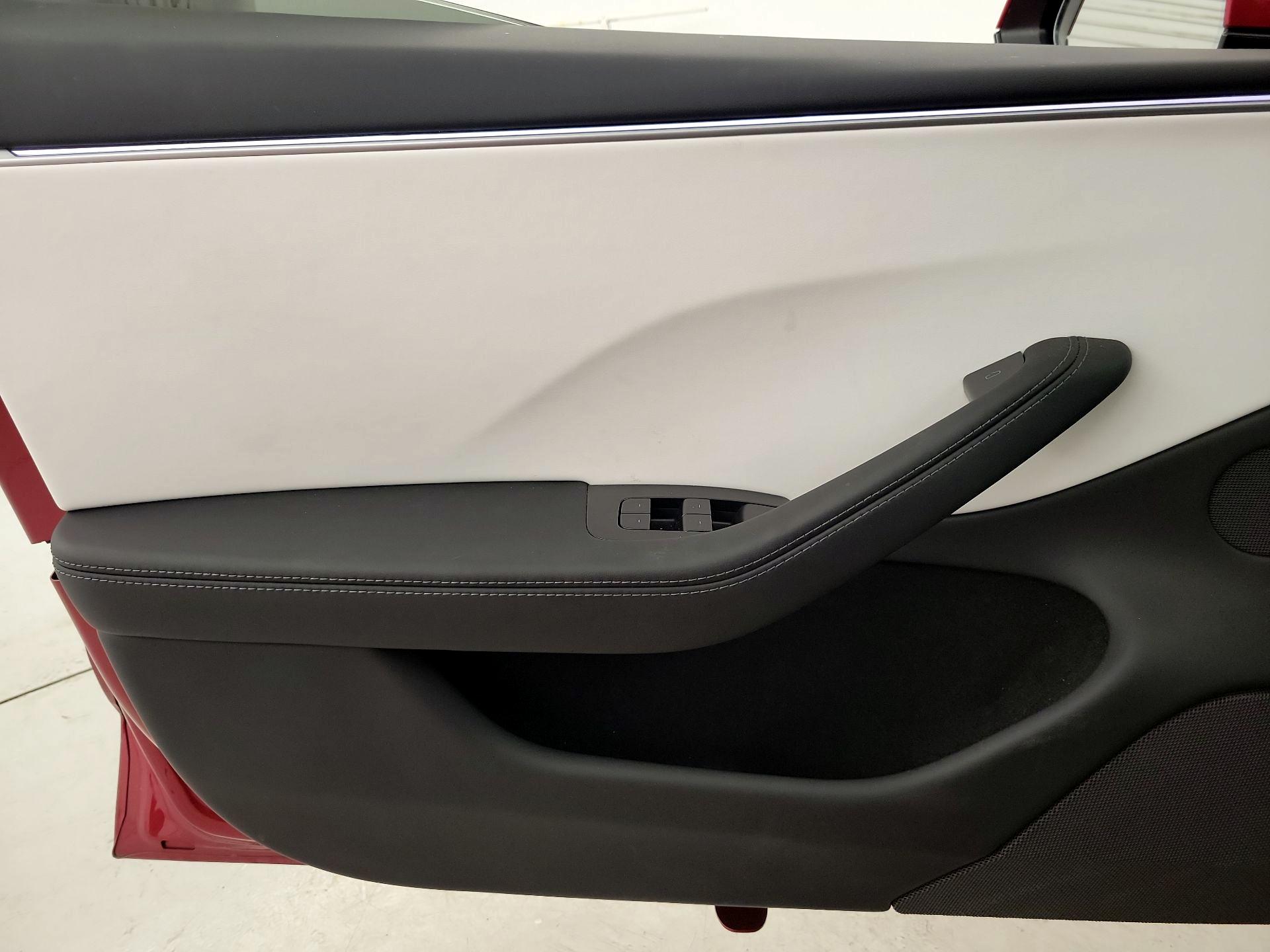 Thumbnail: 2025 Tesla Model 3 - 12