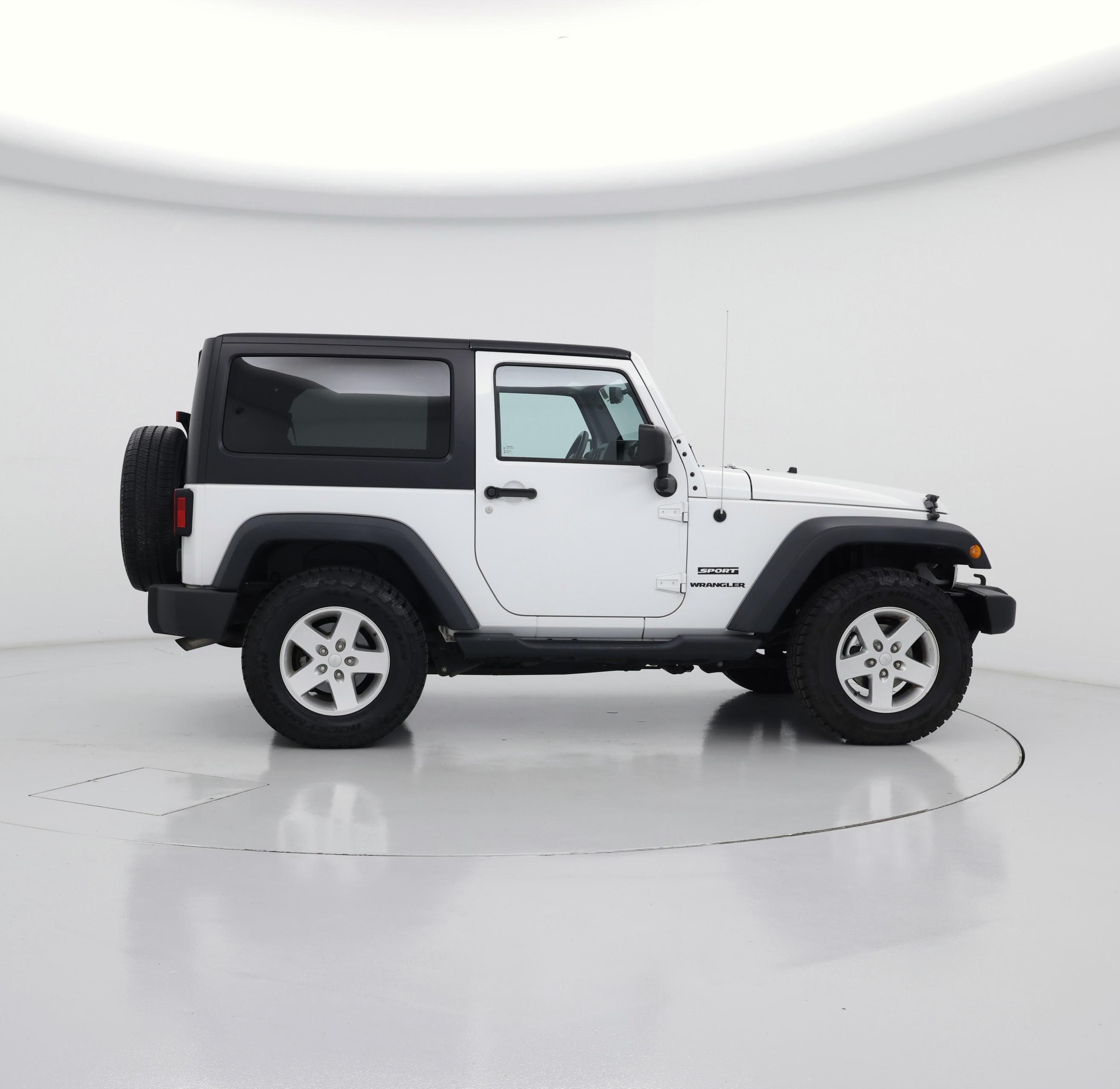 Thumbnail: 2016 Jeep Wrangler - 7
