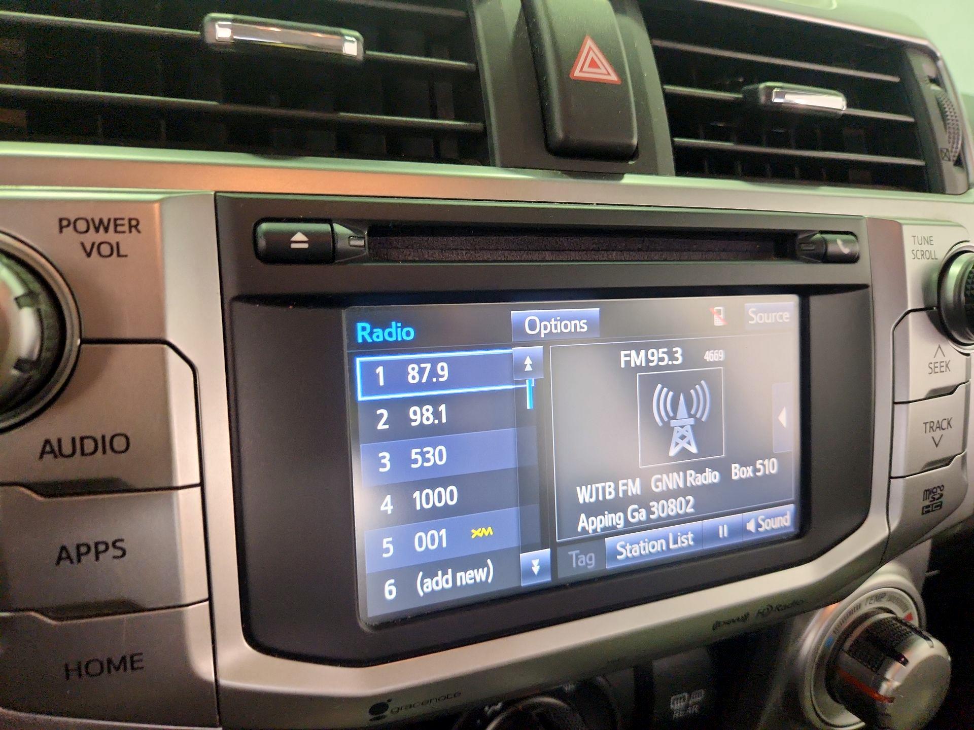 Thumbnail: 2019 Toyota 4Runner - 16
