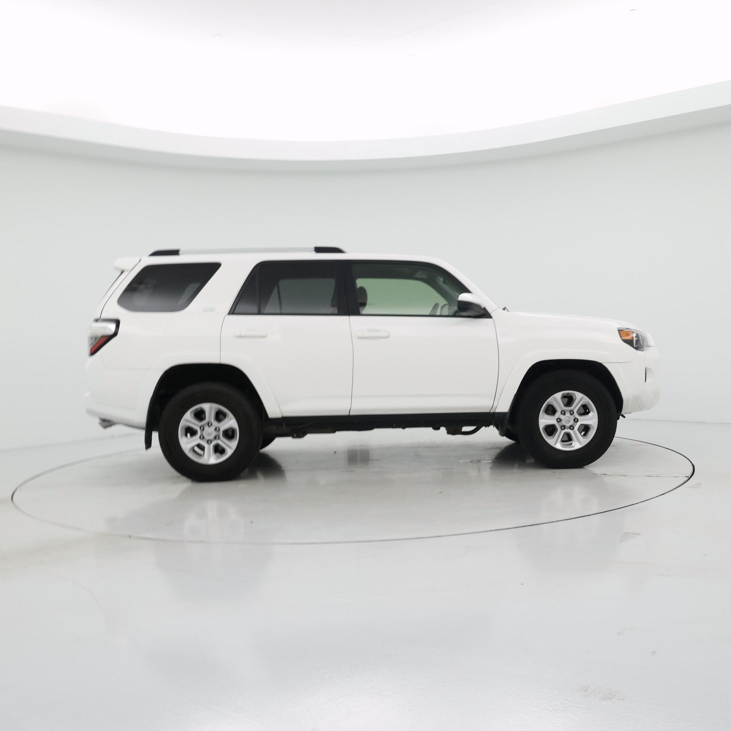 Thumbnail: 2019 Toyota 4Runner - 7