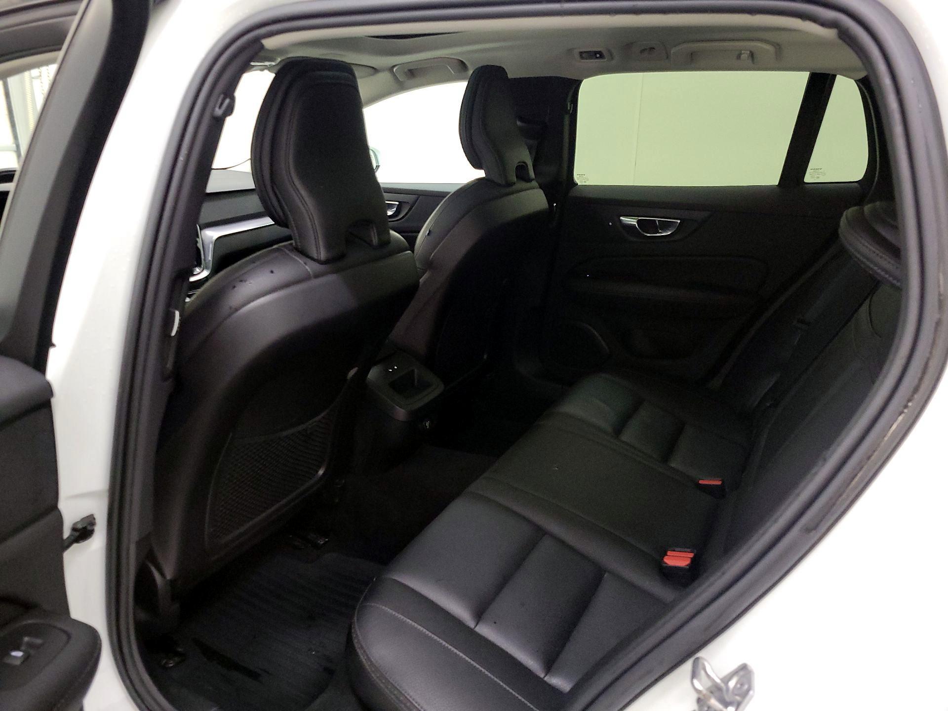 Thumbnail: 2020 Volvo S60 - 19