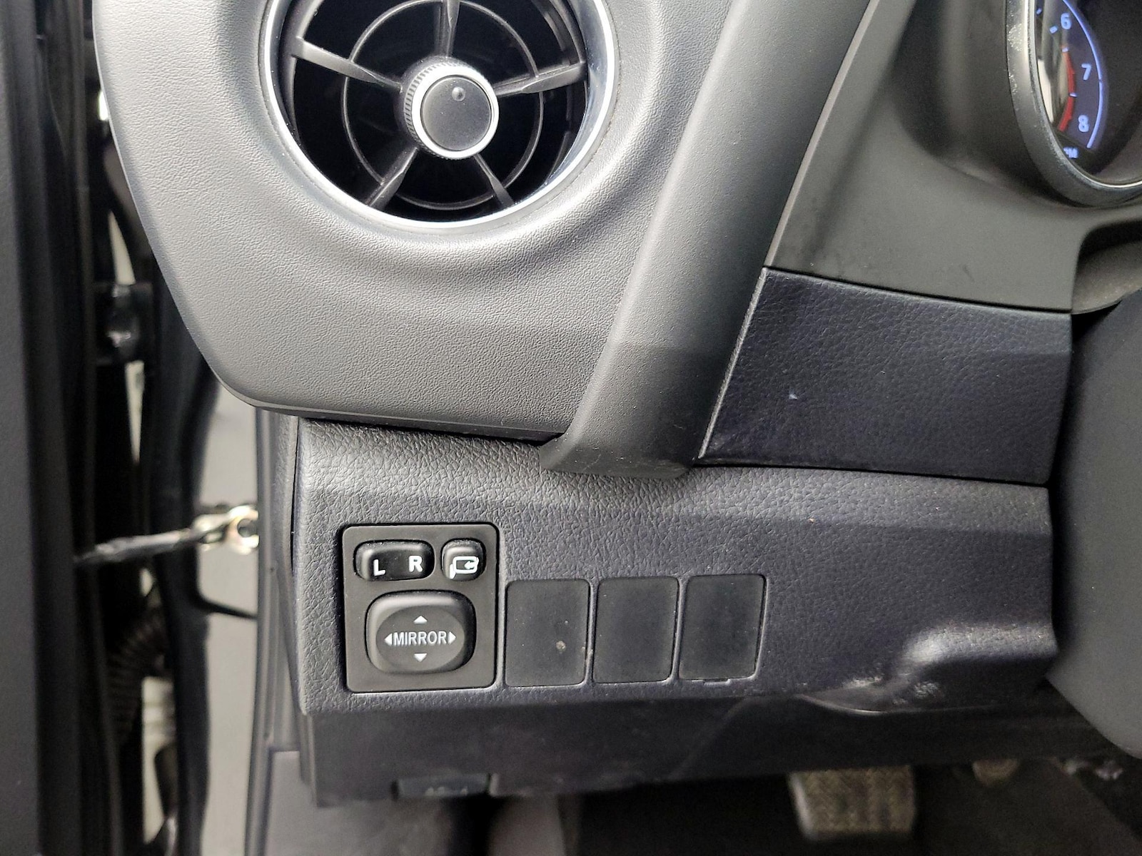 2016 Scion iM Base - Photo 14