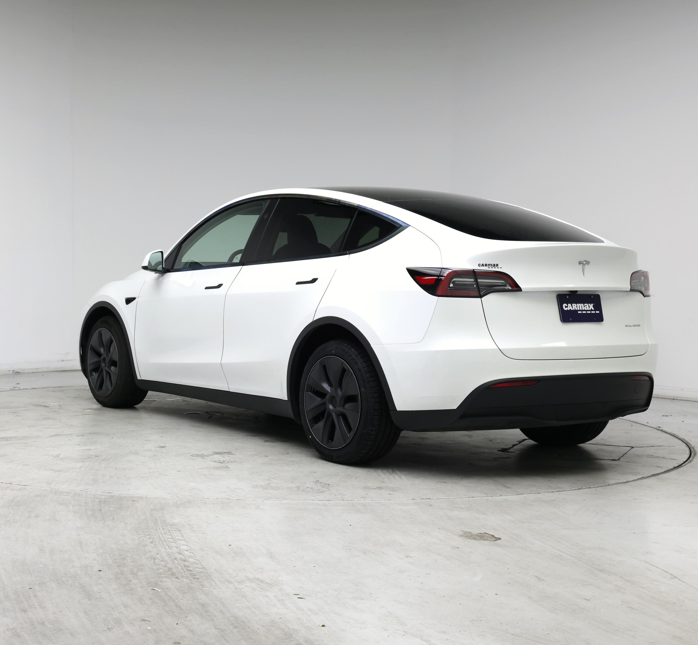 Thumbnail: 2024 Tesla Model Y - 2