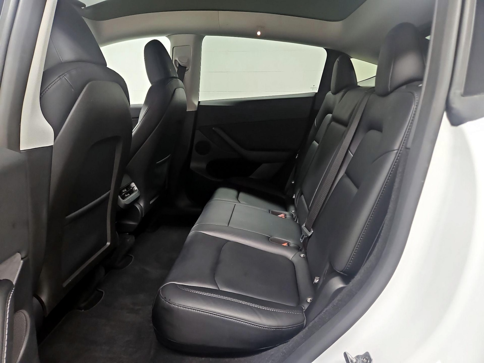 2024 Tesla Model Y Long Range - Photo 20