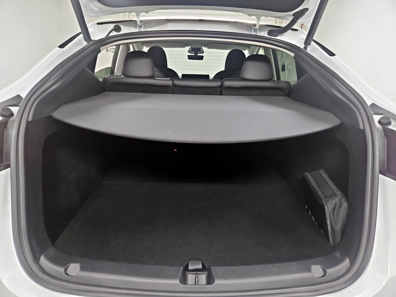 2024 Tesla Model Y Long Range - Photo 21