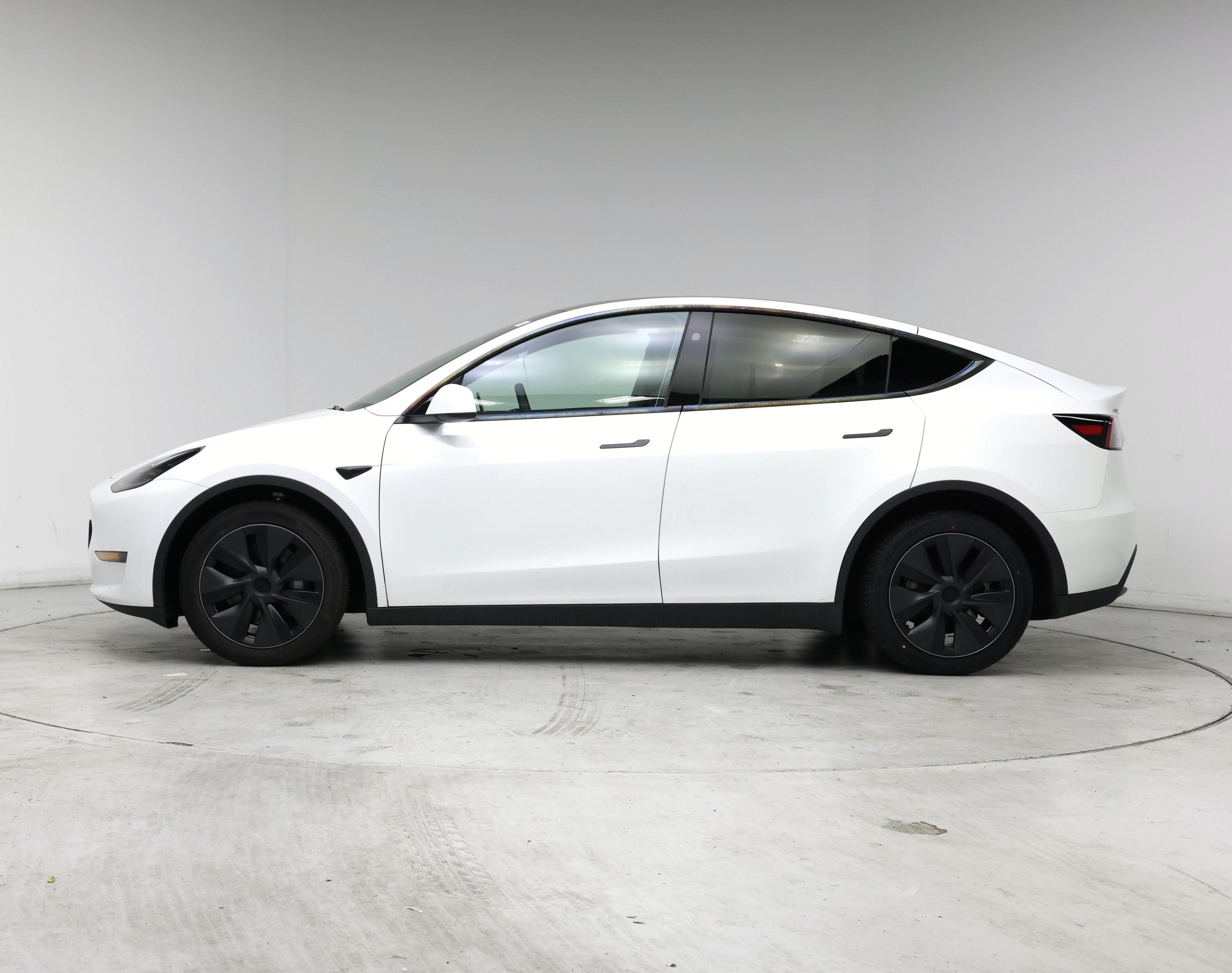 Thumbnail: 2024 Tesla Model Y - 3