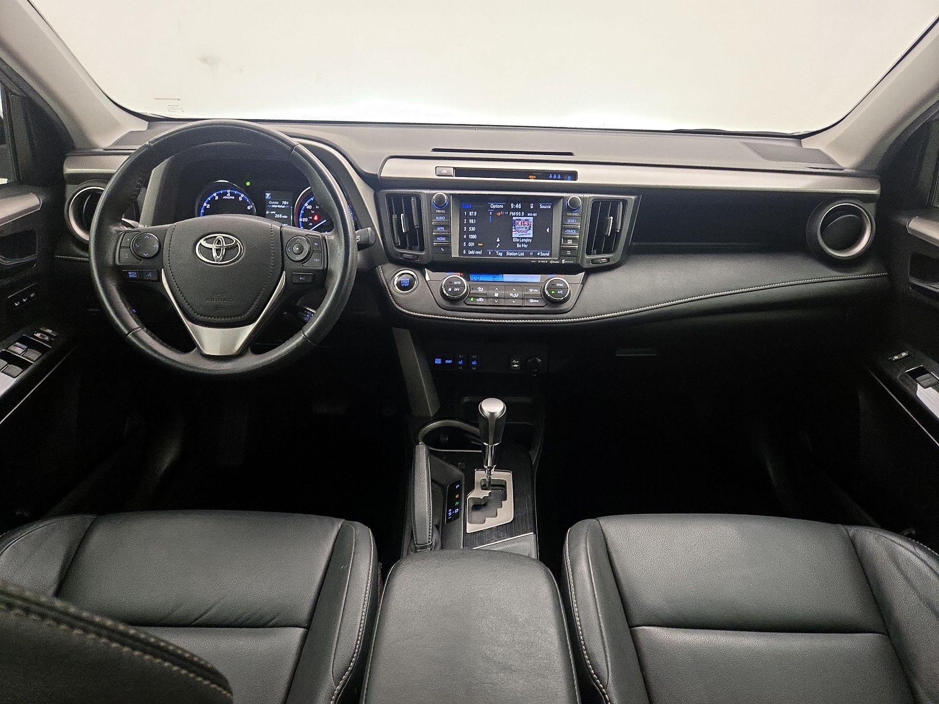 Thumbnail: 2018 Toyota RAV4 - 9