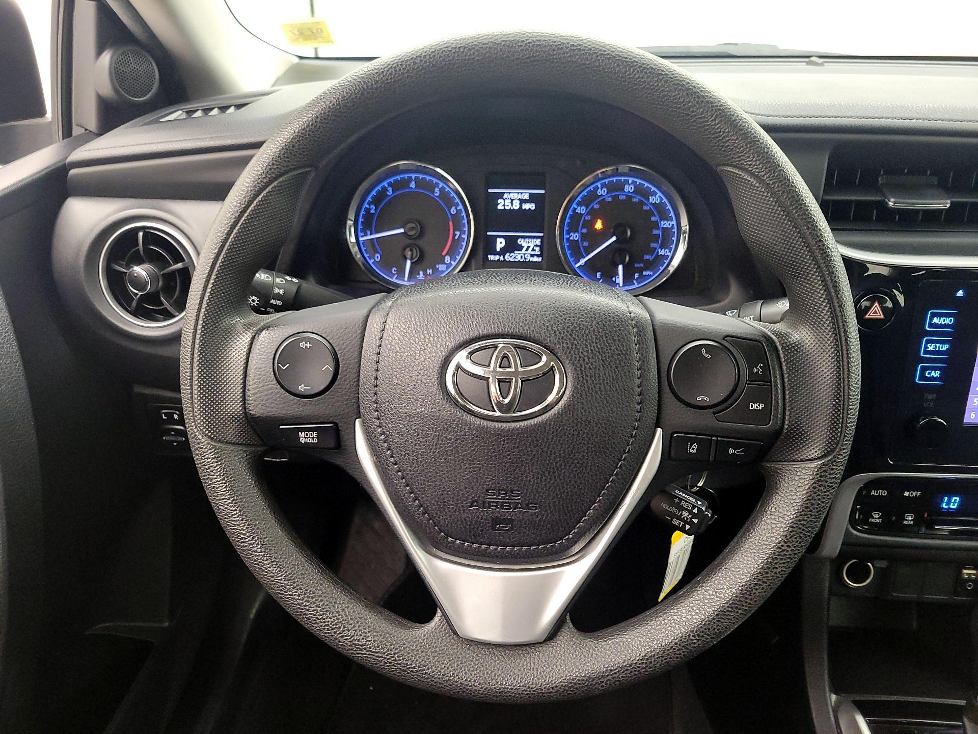 Thumbnail: 2019 Toyota Corolla - 10