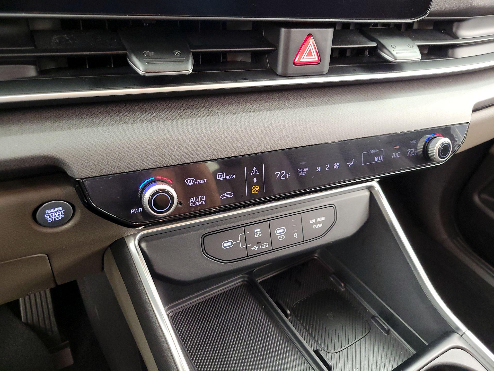 Thumbnail: 2025 Kia Carnival - 17