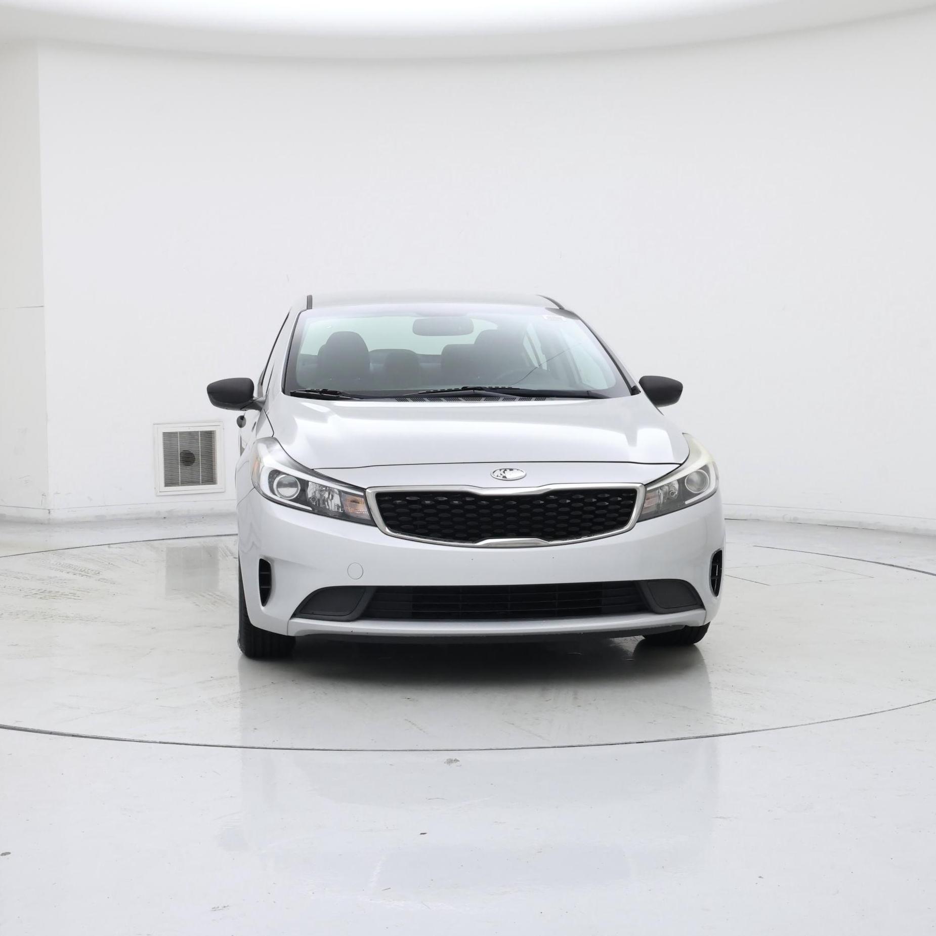 Thumbnail: 2017 Kia Forte - 5