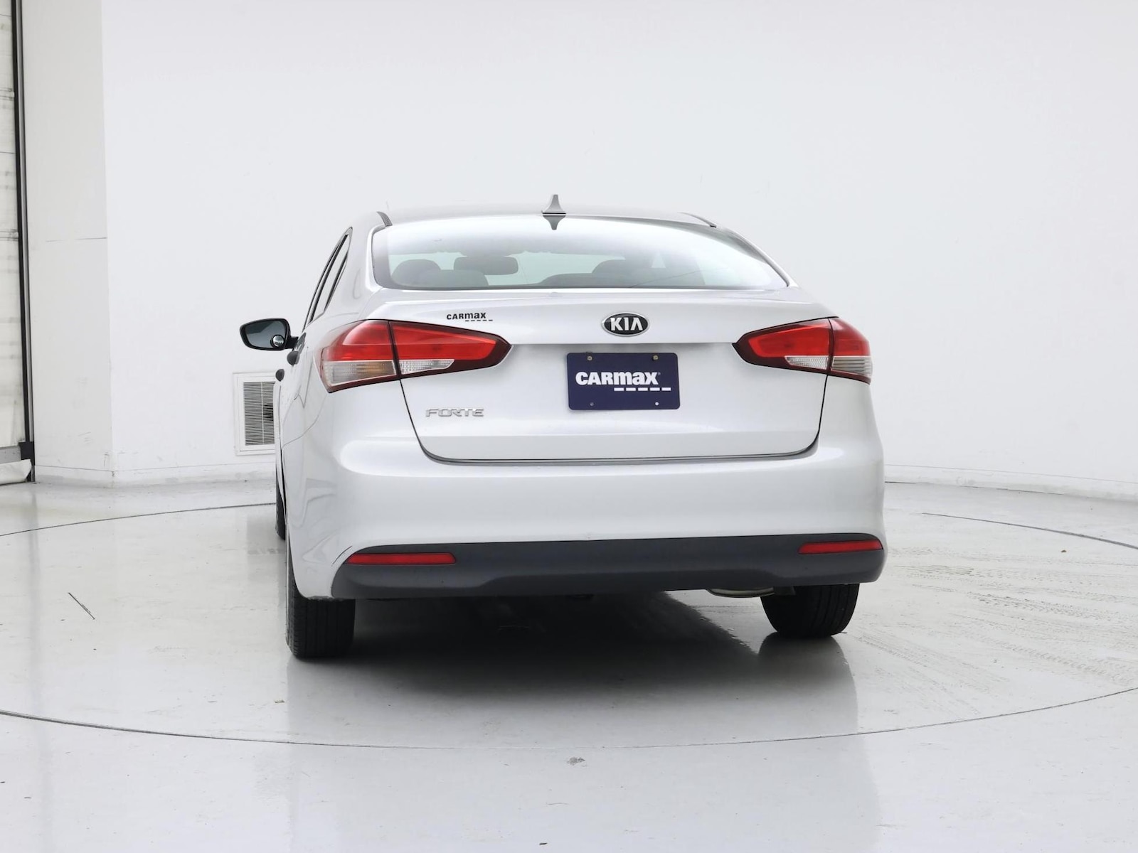 2017 Kia Forte LX - Photo 7