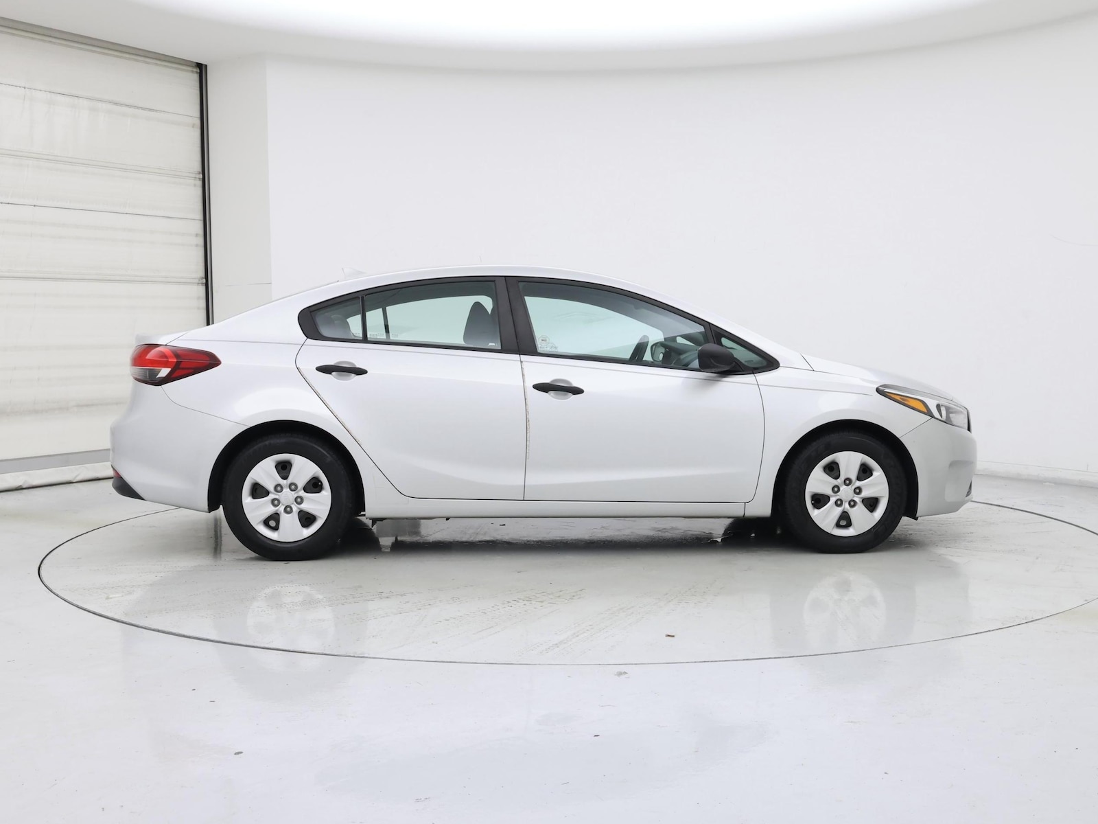 2017 Kia Forte LX - Photo 8