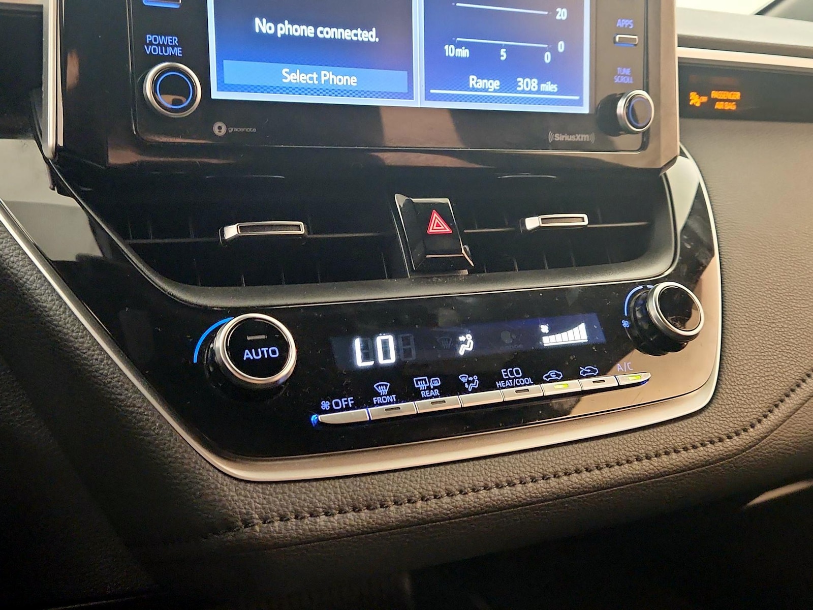 2021 Toyota Corolla SE - Photo 17