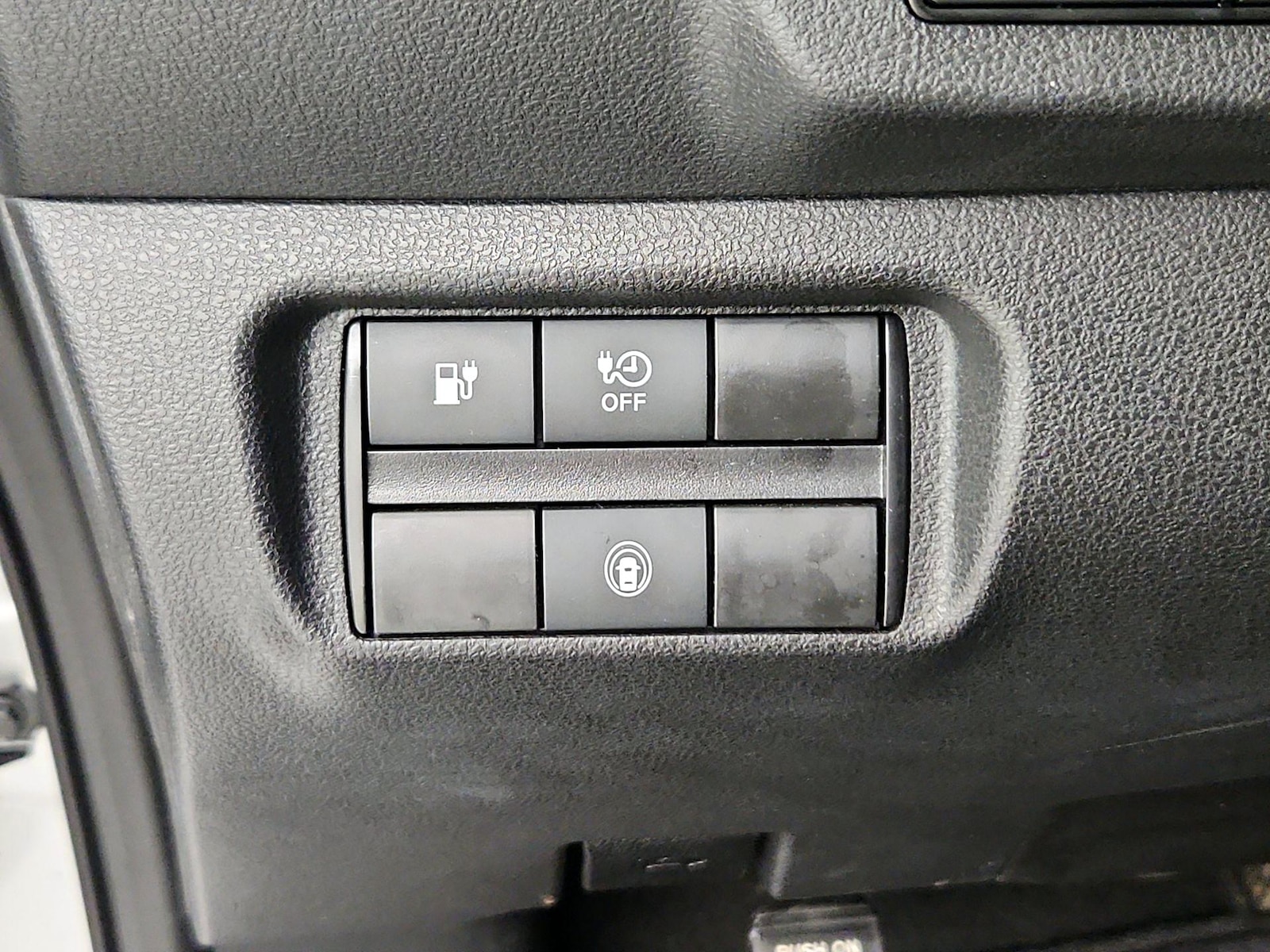 2025 Nissan Leaf S - Photo 14