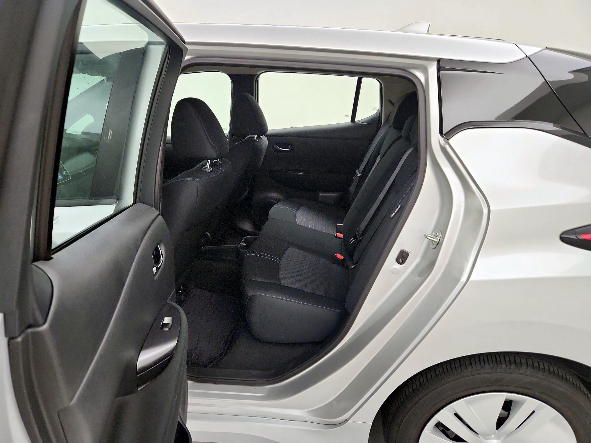 Thumbnail: 2025 Nissan Leaf - 19