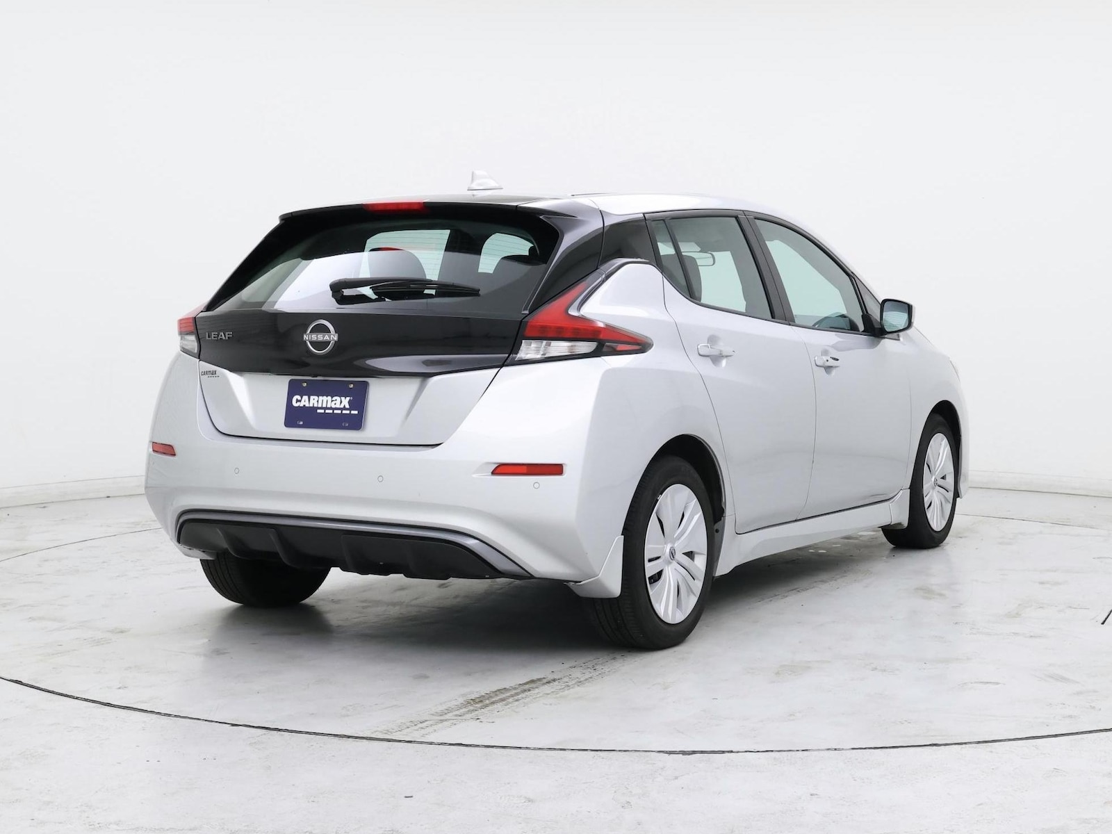 2025 Nissan Leaf S - Photo 9