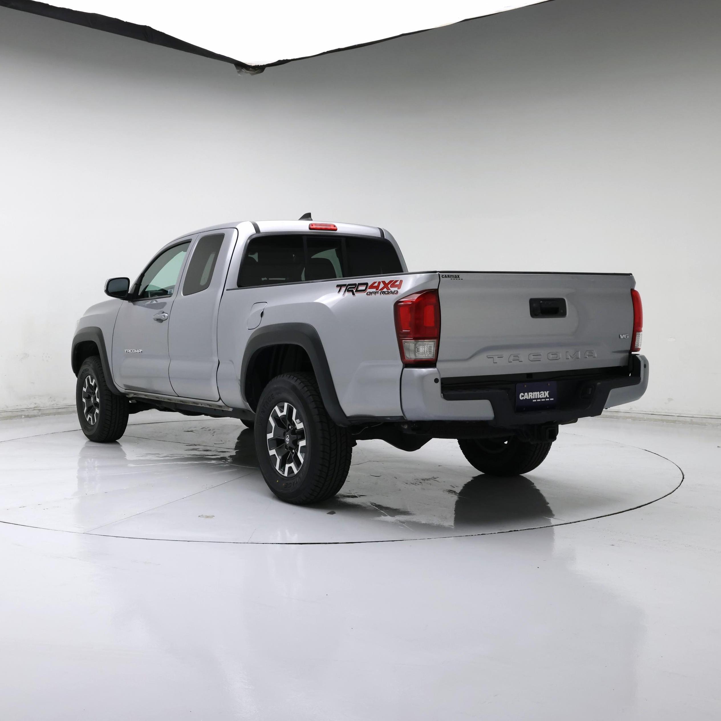 Thumbnail: 2017 Toyota Tacoma - 2