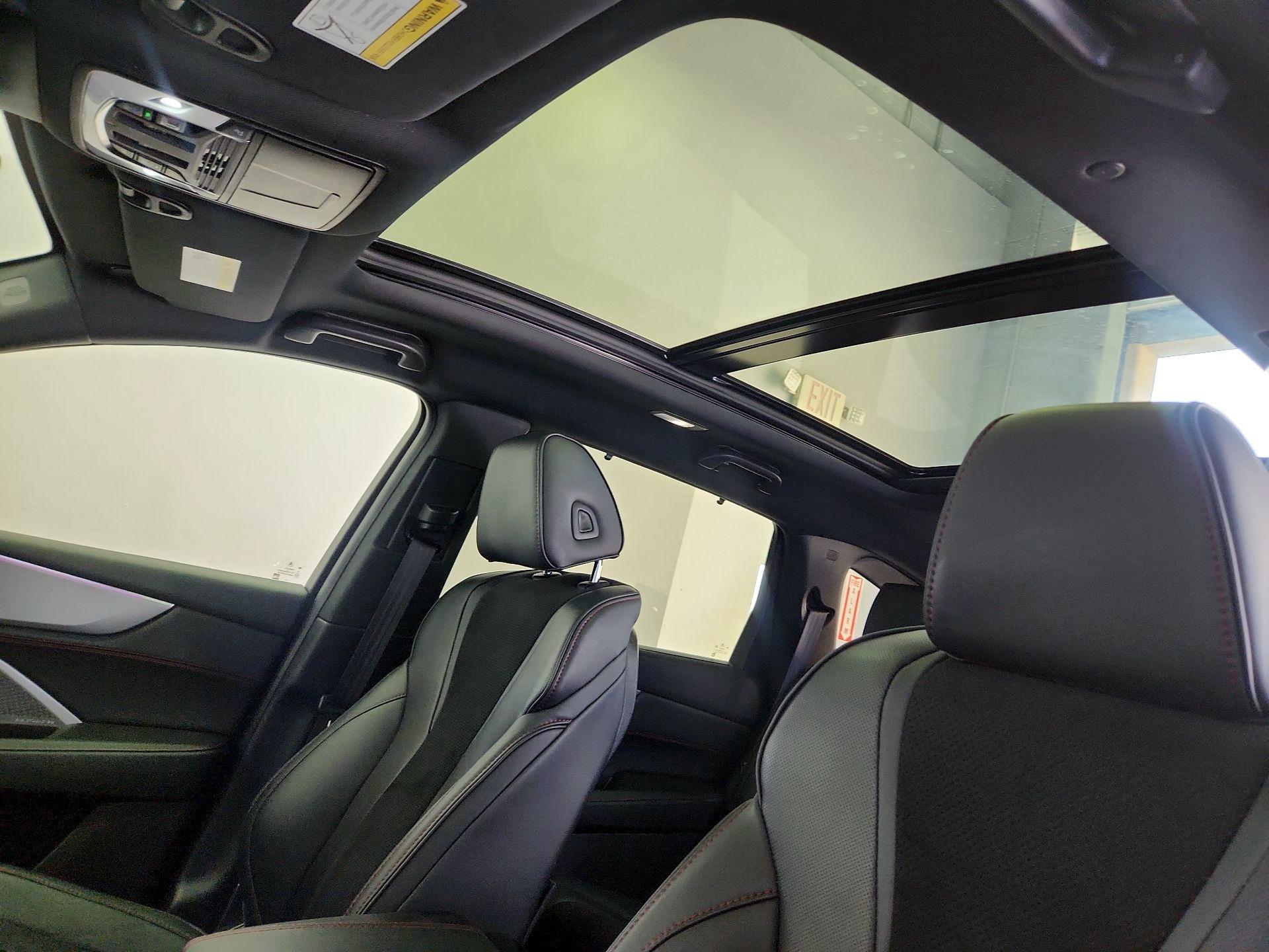 Thumbnail: 2022 Acura MDX - 20