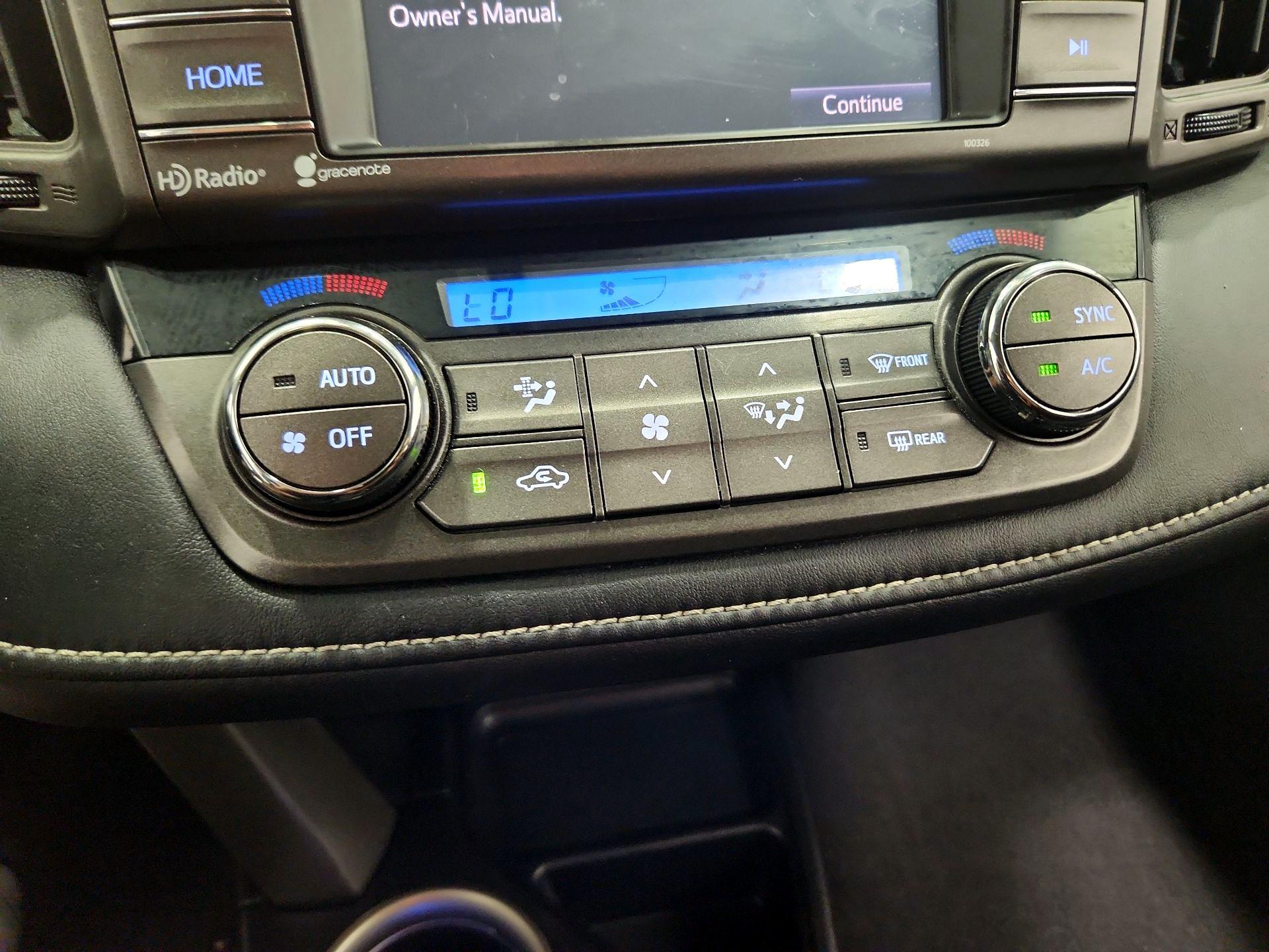 Thumbnail: 2015 Toyota RAV4 - 16