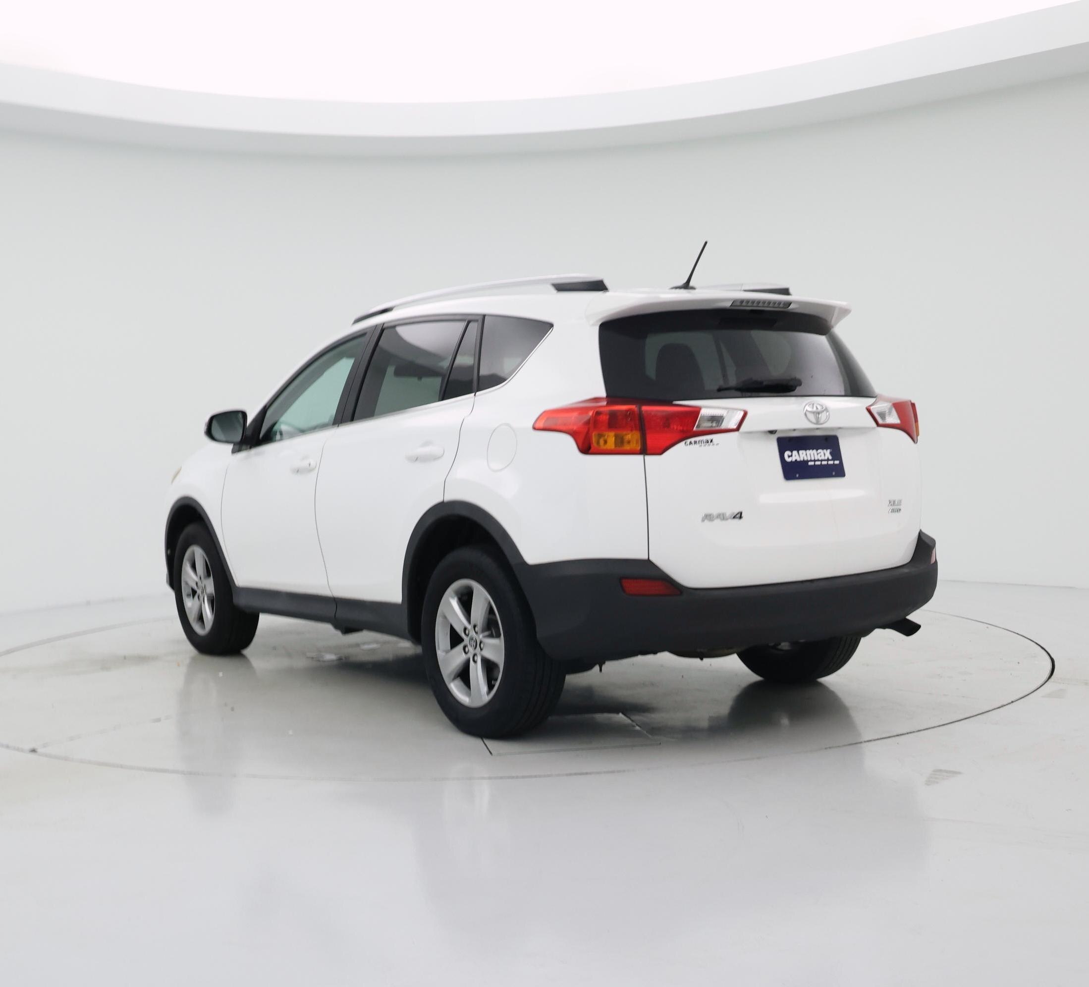Thumbnail: 2015 Toyota RAV4 - 2