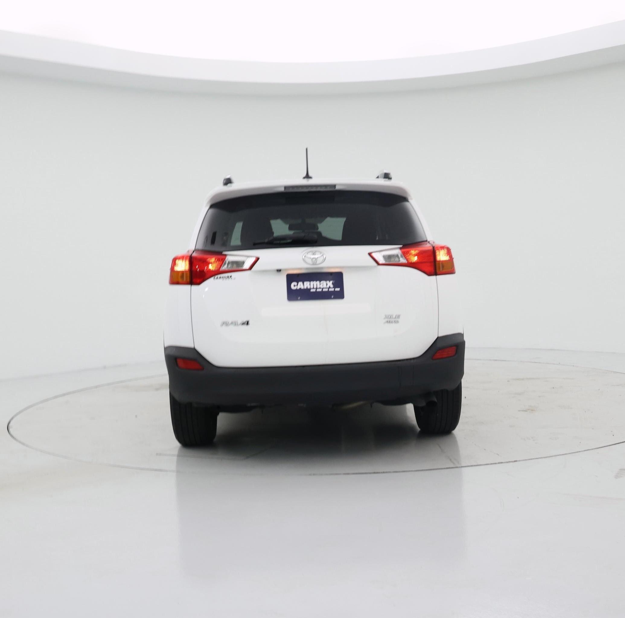 Thumbnail: 2015 Toyota RAV4 - 6