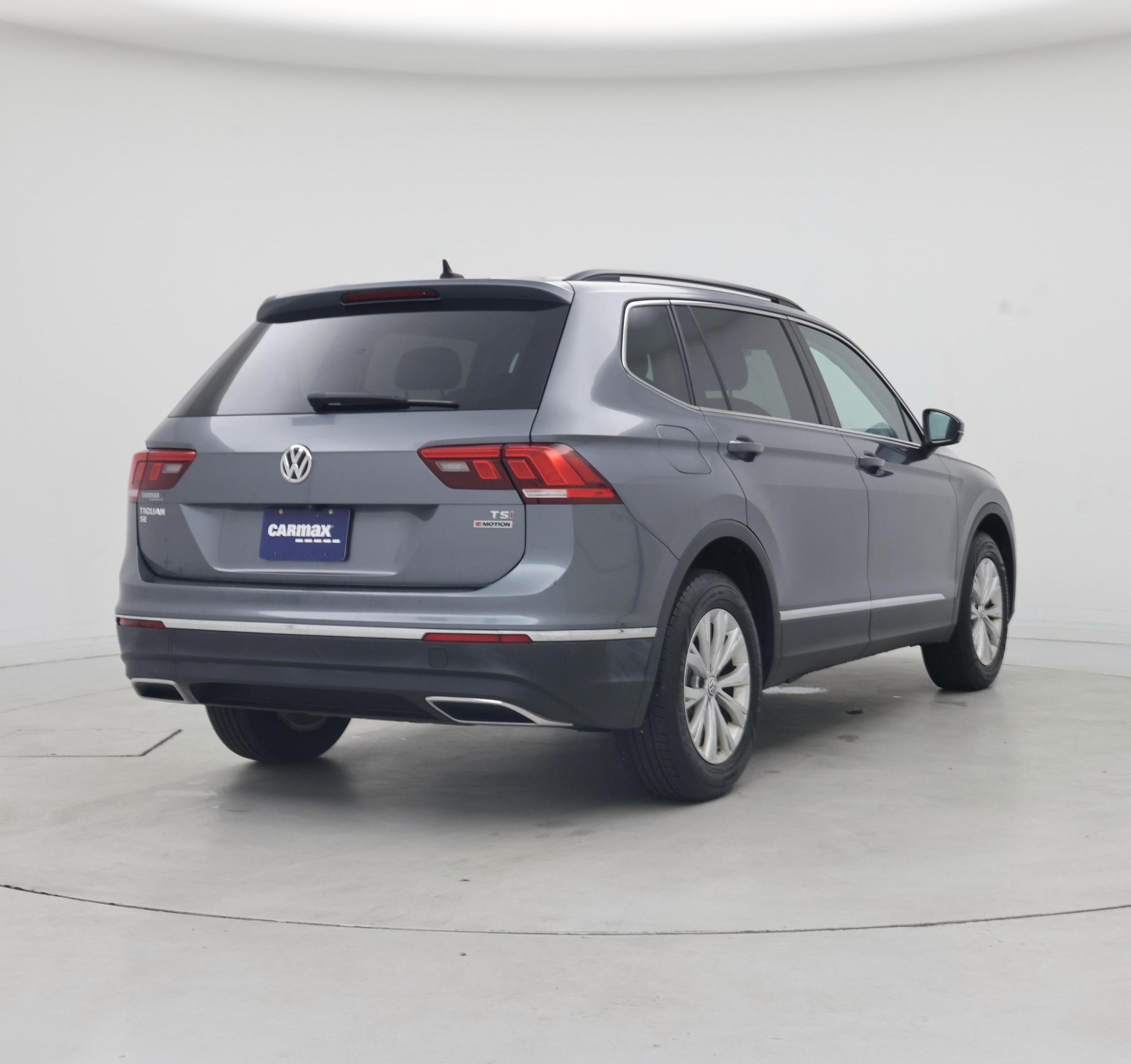 Thumbnail: 2018 Volkswagen Tiguan - 8