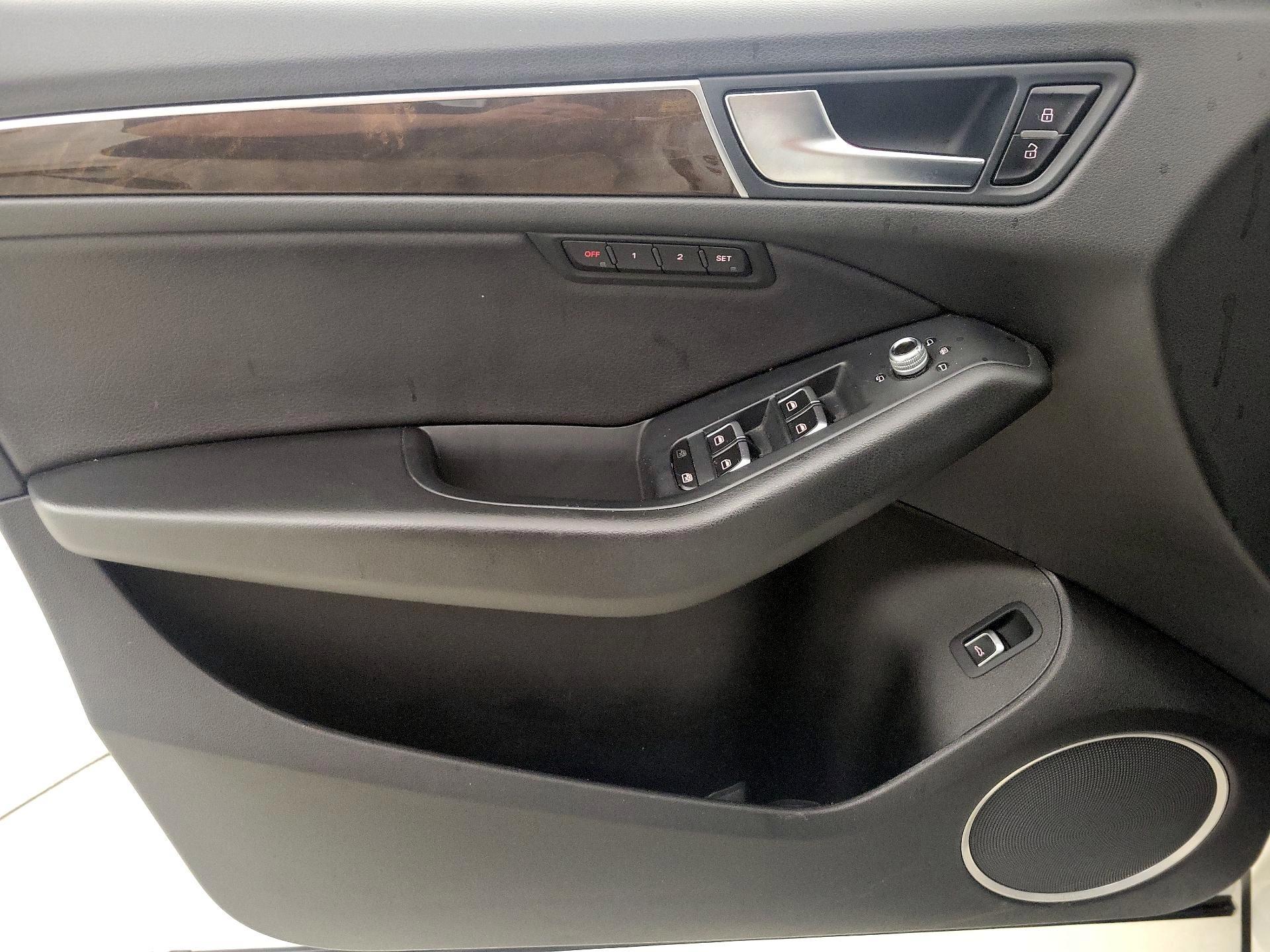 Thumbnail: 2016 Audi Q5 - 12