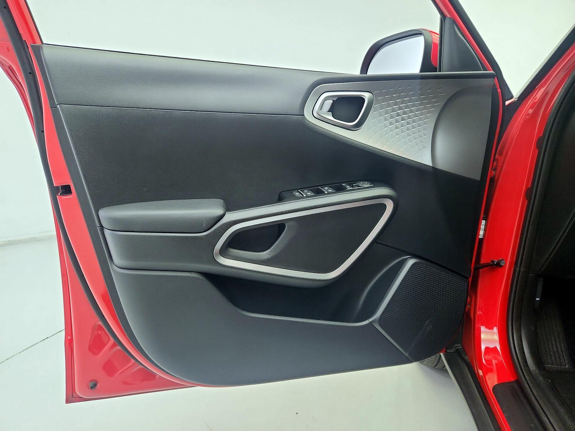Thumbnail: 2023 Kia Soul - 12