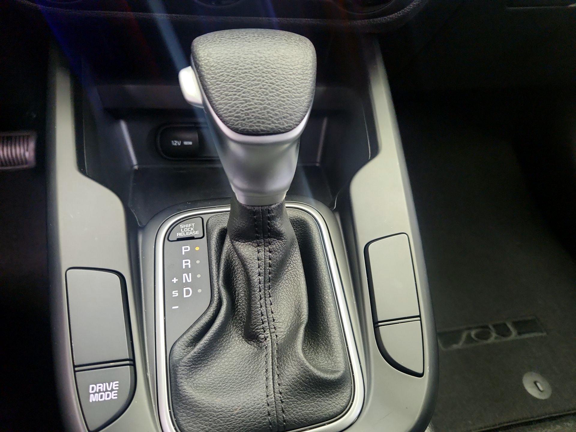 Thumbnail: 2023 Kia Soul - 17