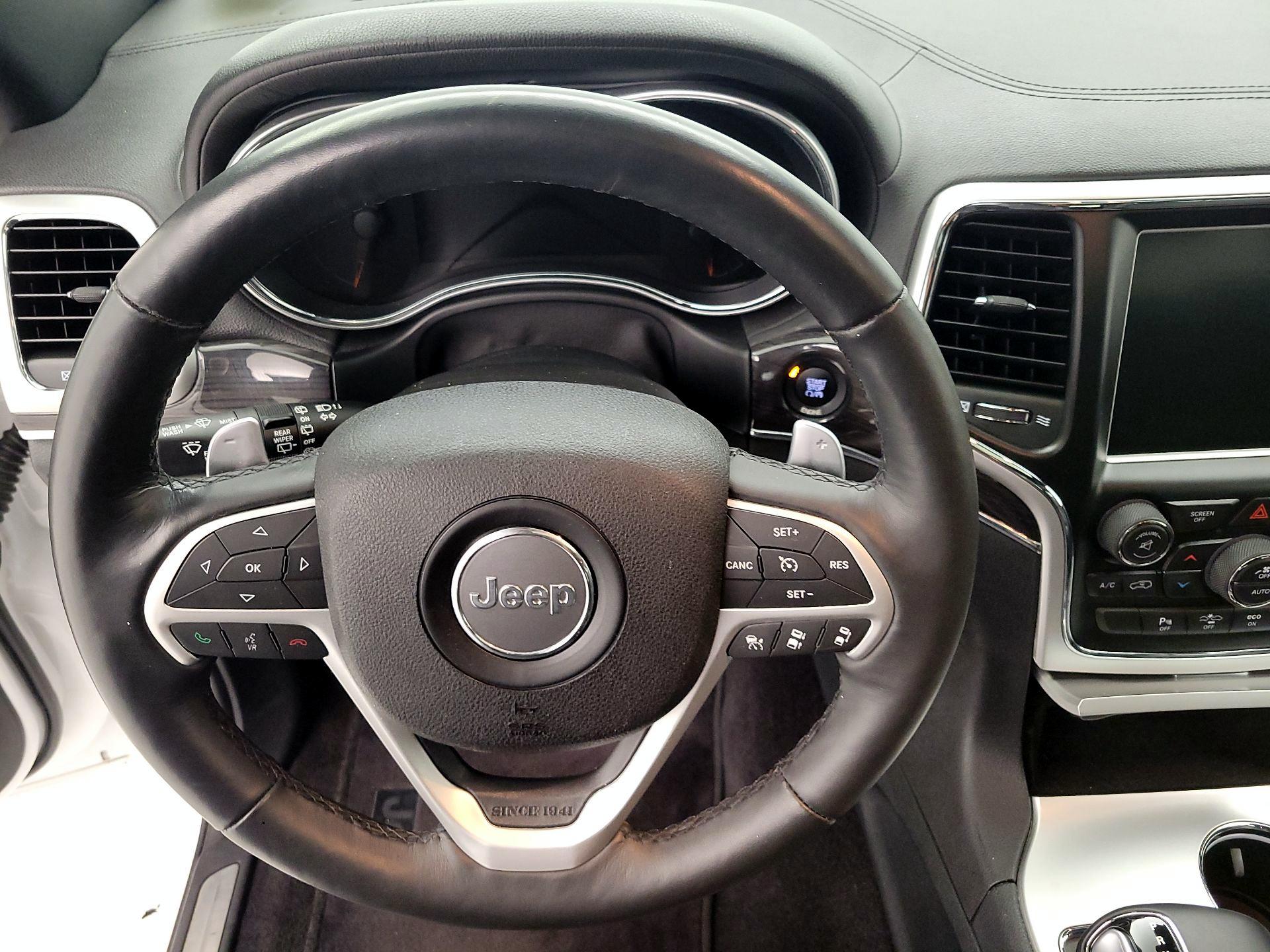 Thumbnail: 2015 Jeep Grand Cherokee - 10