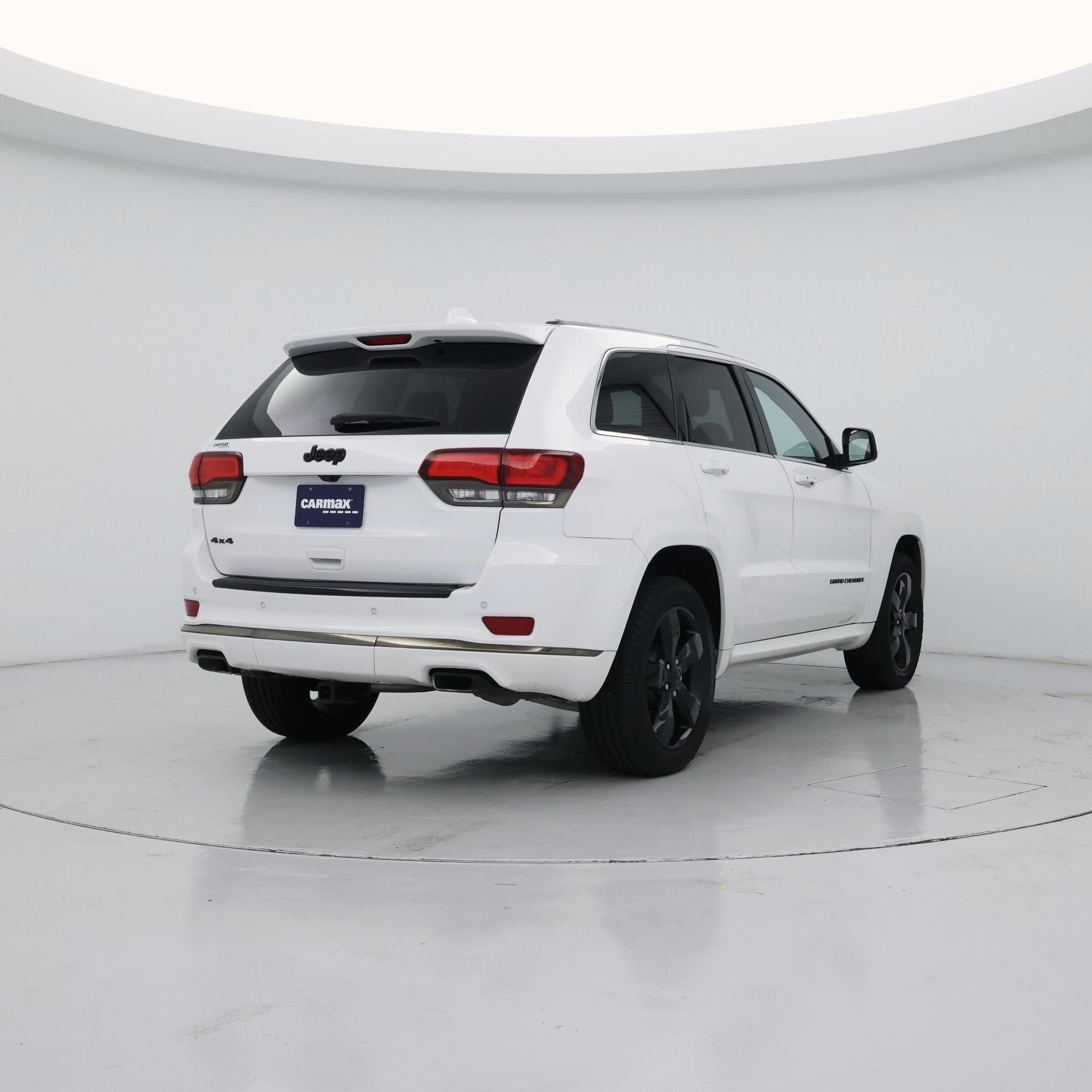 Thumbnail: 2015 Jeep Grand Cherokee - 8